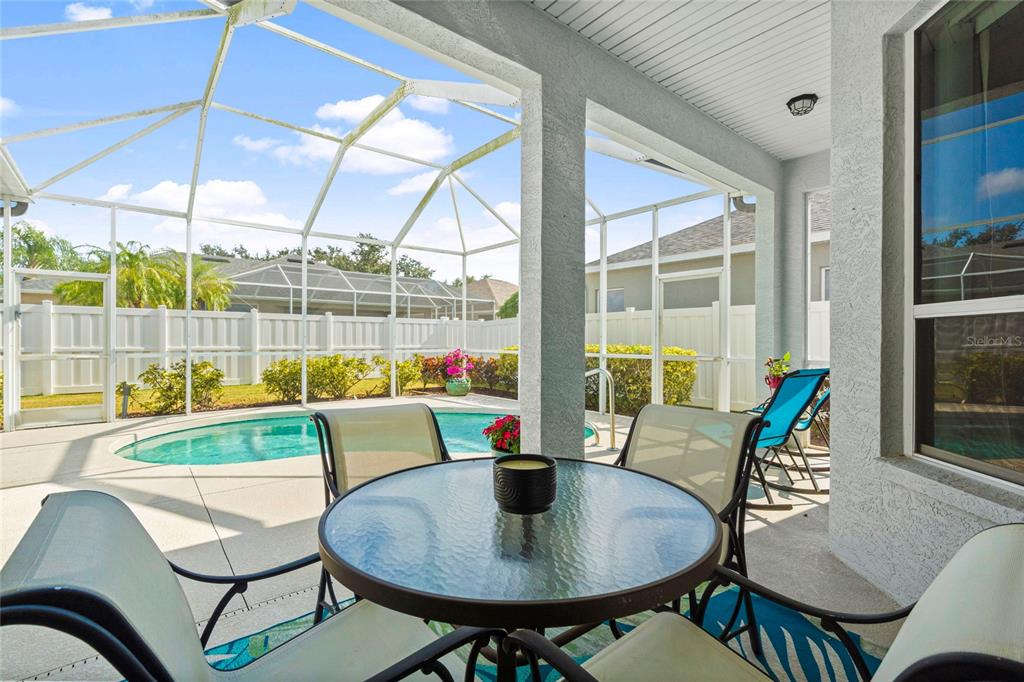 Bradenton, Florida, 34212, United States, 3 Bedrooms Bedrooms, ,3 BathroomsBathrooms,Residential,For Sale,1991817