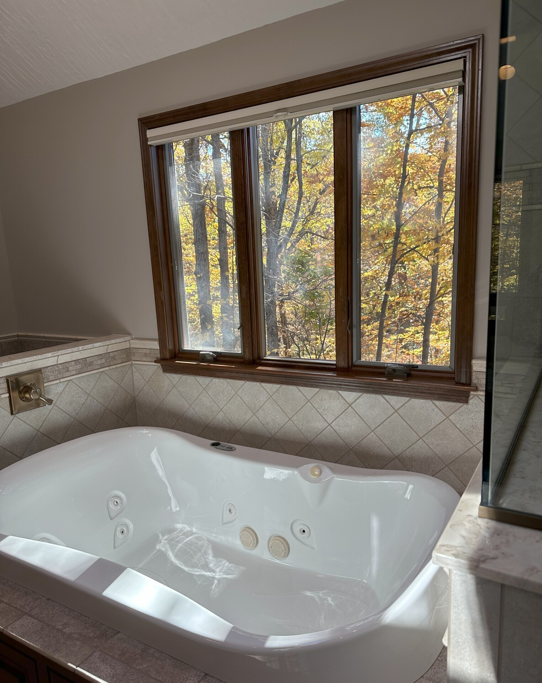 Fishers, Indiana, 46038, United States, 6 Bedrooms Bedrooms, ,4 BathroomsBathrooms,Residential,For Sale,1987782