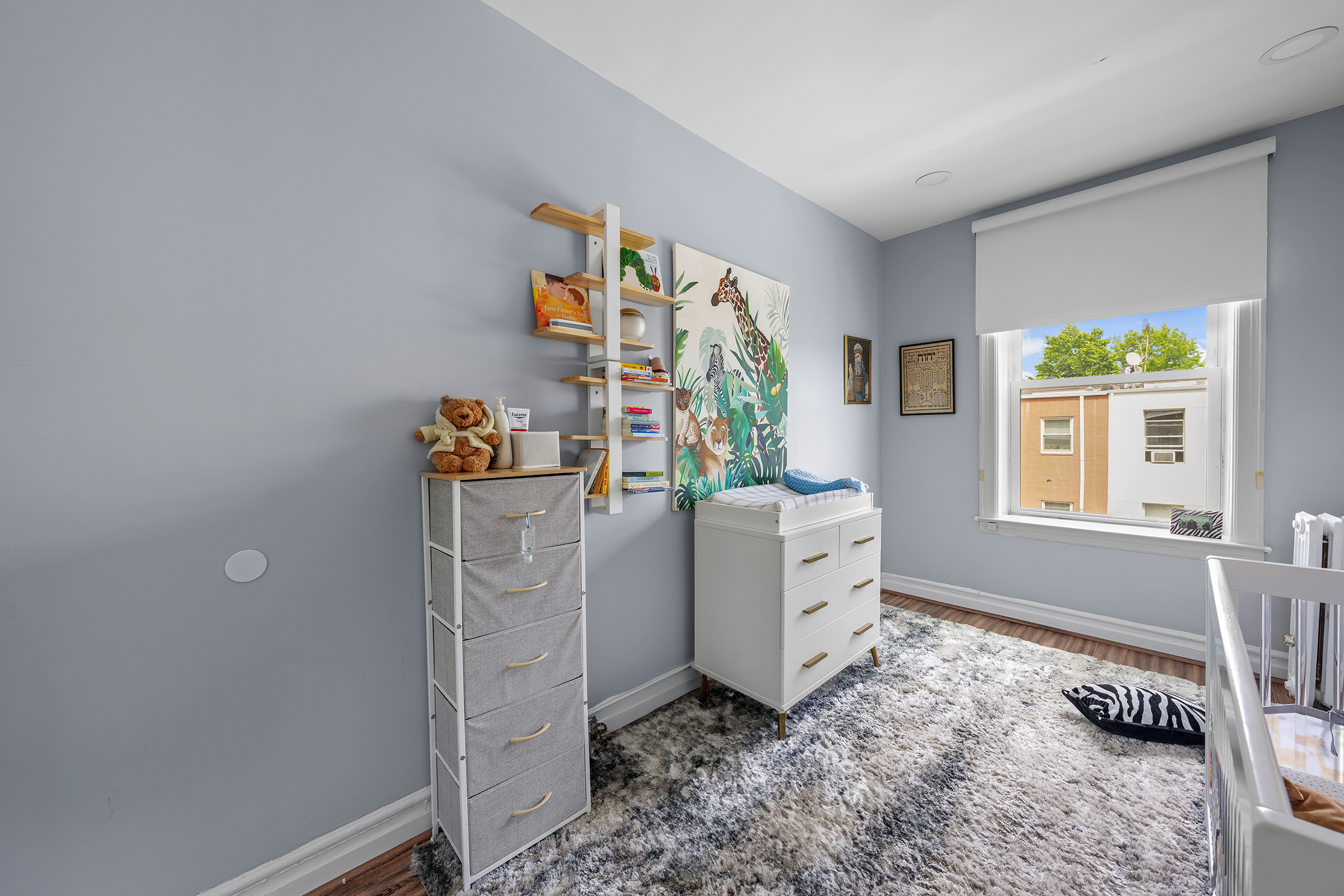 Brooklyn, New York, 11223, United States, 5 Bedrooms Bedrooms, ,4 BathroomsBathrooms,Residential,For Sale,1977618