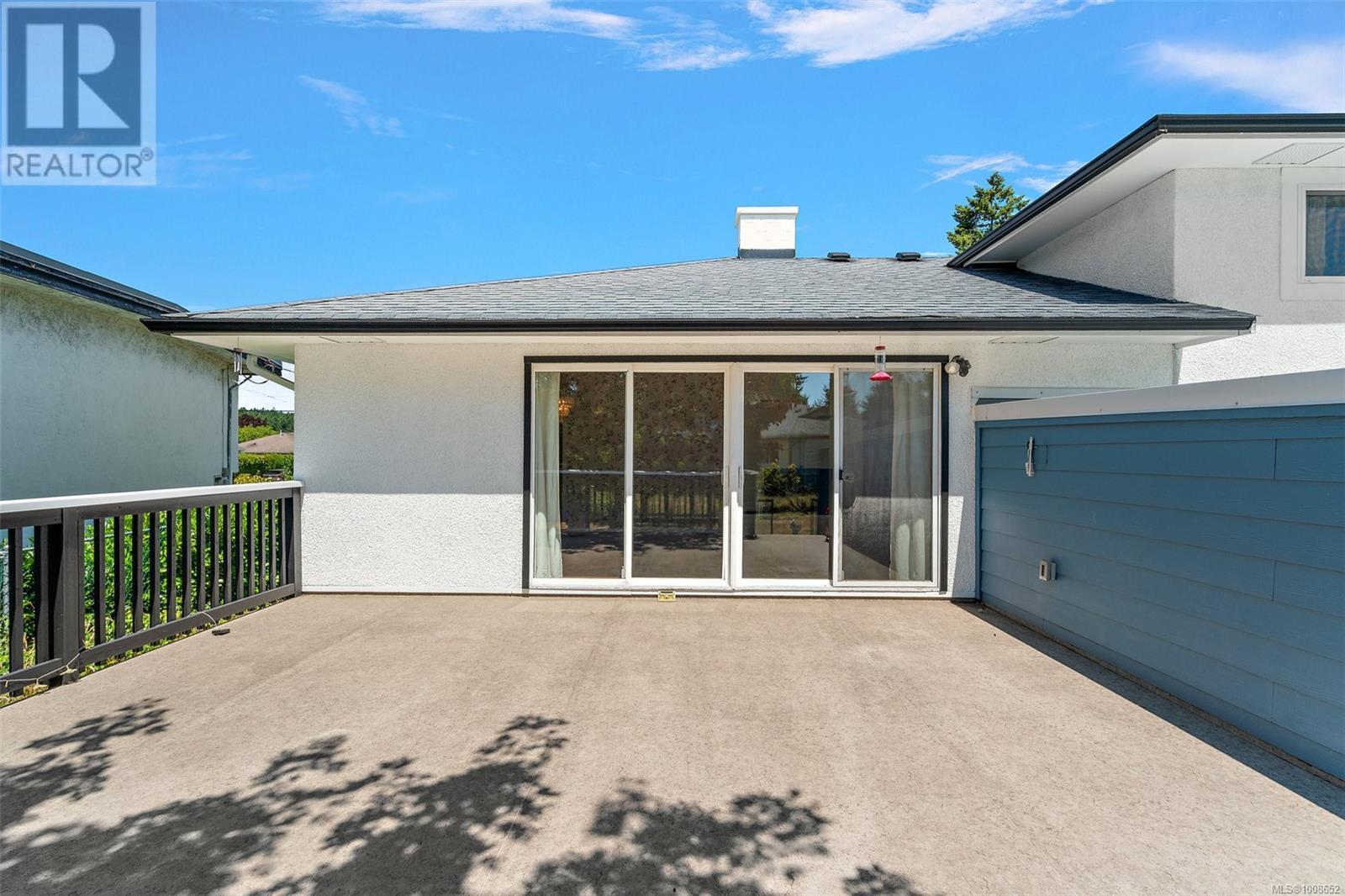 SAANICH, British Columbia, V8N 2E2, CA, 4 Bedrooms Bedrooms, ,3 BathroomsBathrooms,Residential,For Sale,1950351