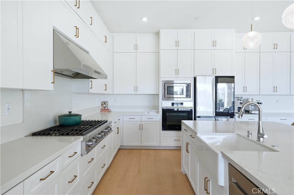 Fontana, California, 92336, United States, 4 Bedrooms Bedrooms, ,3 BathroomsBathrooms,Residential,For Sale,1995371