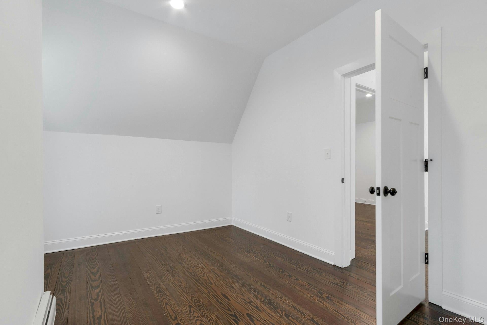 Valley Cottage, New York, 10989, United States, 4 Bedrooms Bedrooms, ,3 BathroomsBathrooms,Residential,For Sale,2005431