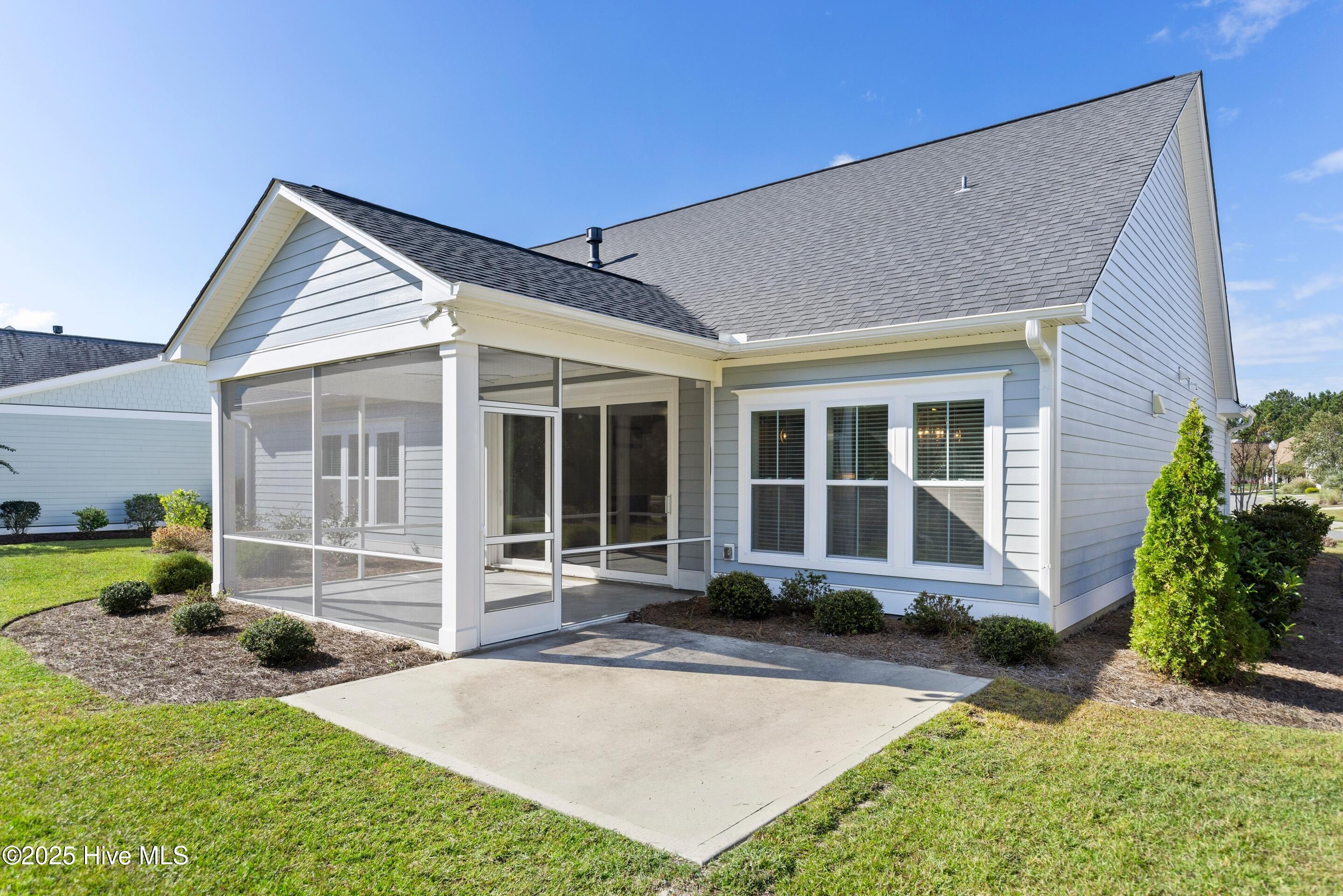 Leland, North Carolina, 28451, United States, 3 Bedrooms Bedrooms, ,3 BathroomsBathrooms,Residential,For Sale,1948682