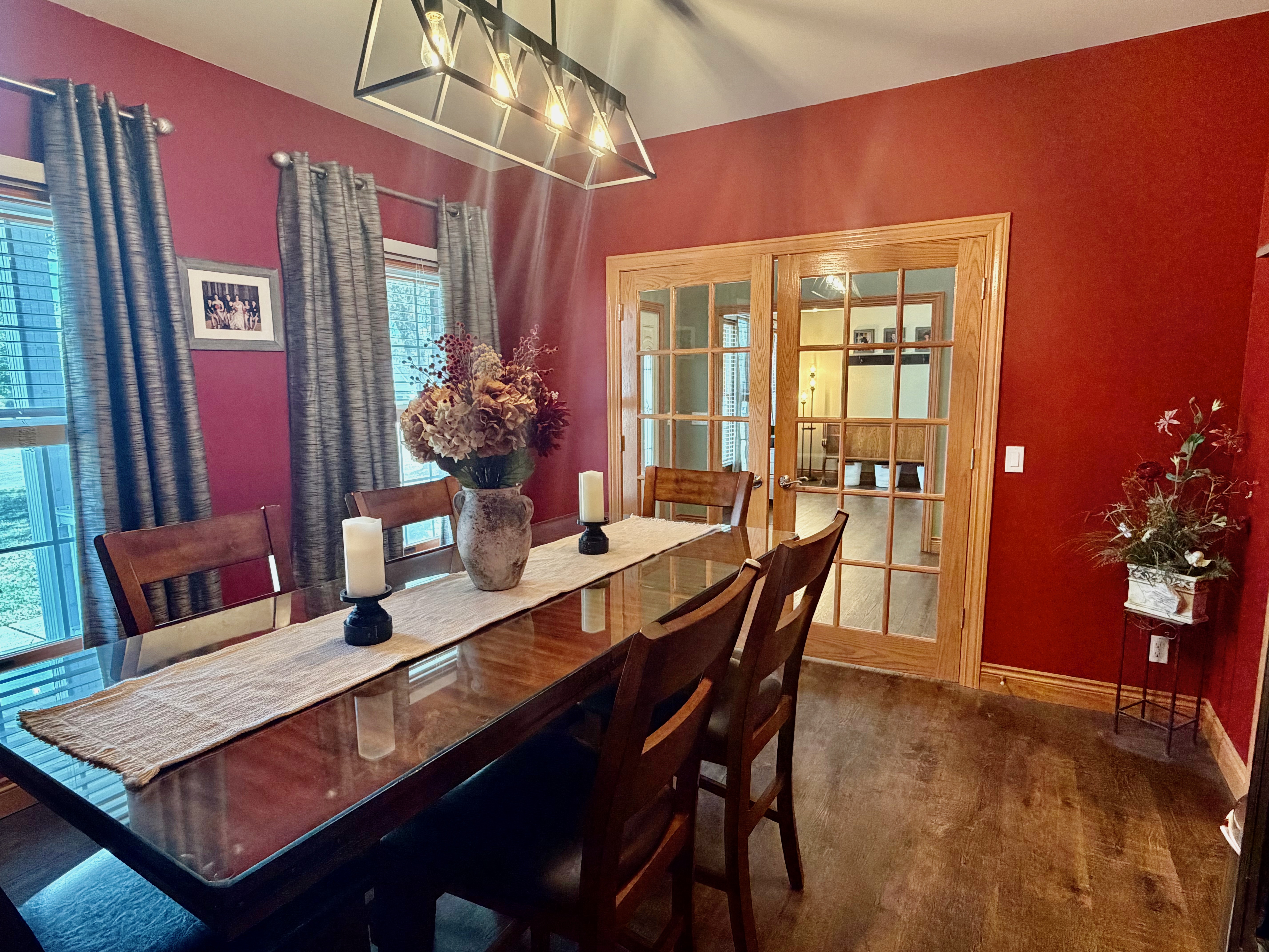 Effingham, Illinois, 62401, United States, 5 Bedrooms Bedrooms, ,5 BathroomsBathrooms,Residential,For Sale,1981428