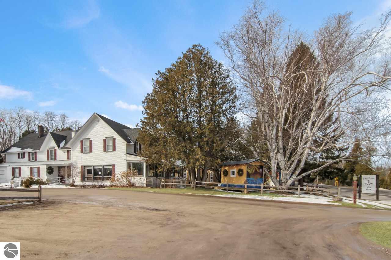 Maple City, Michigan, 49664, United States, 9 Bedrooms Bedrooms, ,2 BathroomsBathrooms,Residential,For Sale,1796888