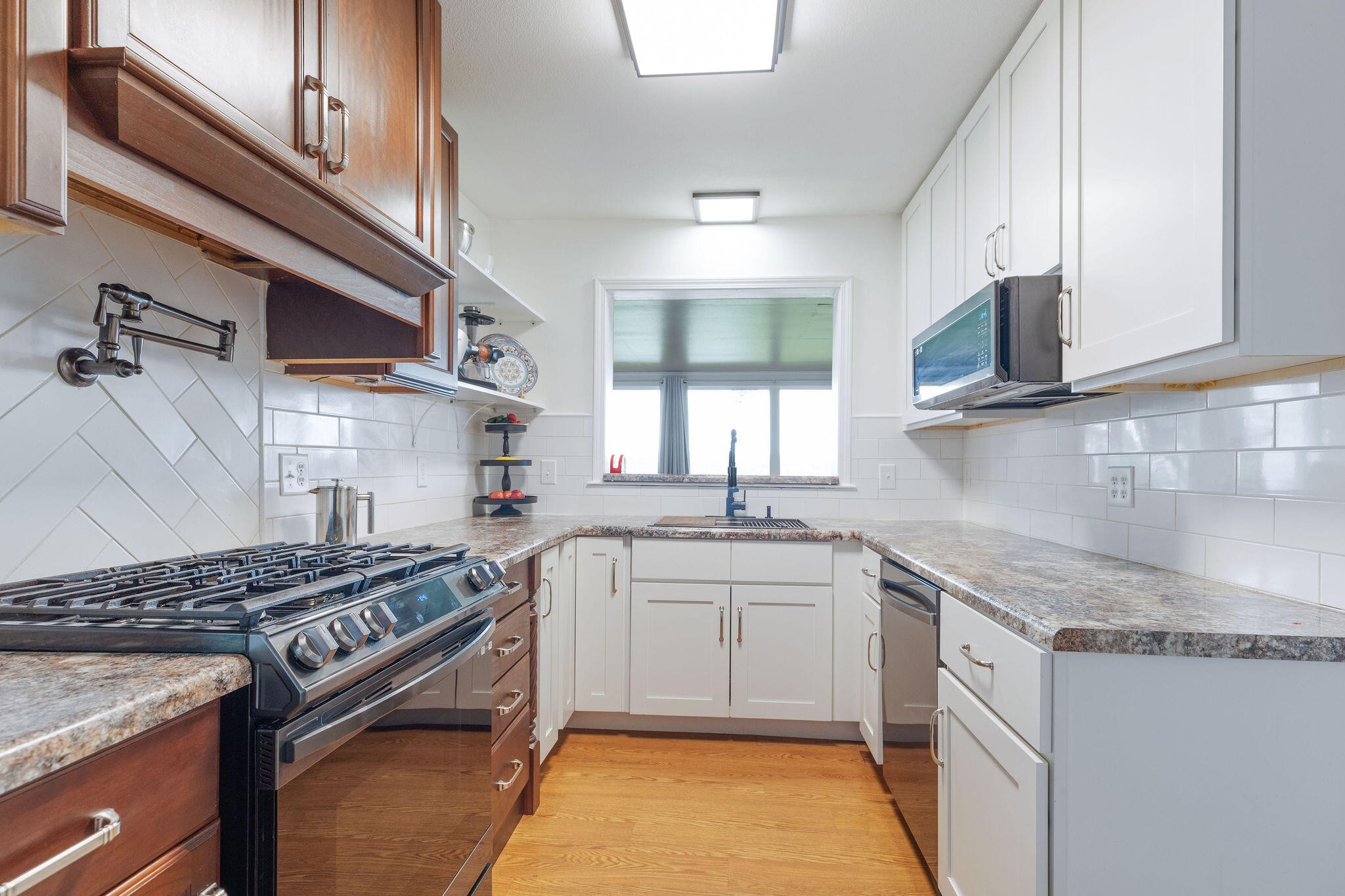 Branson, Missouri, 65616, United States, 3 Bedrooms Bedrooms, ,2 BathroomsBathrooms,Residential,For Sale,1976730