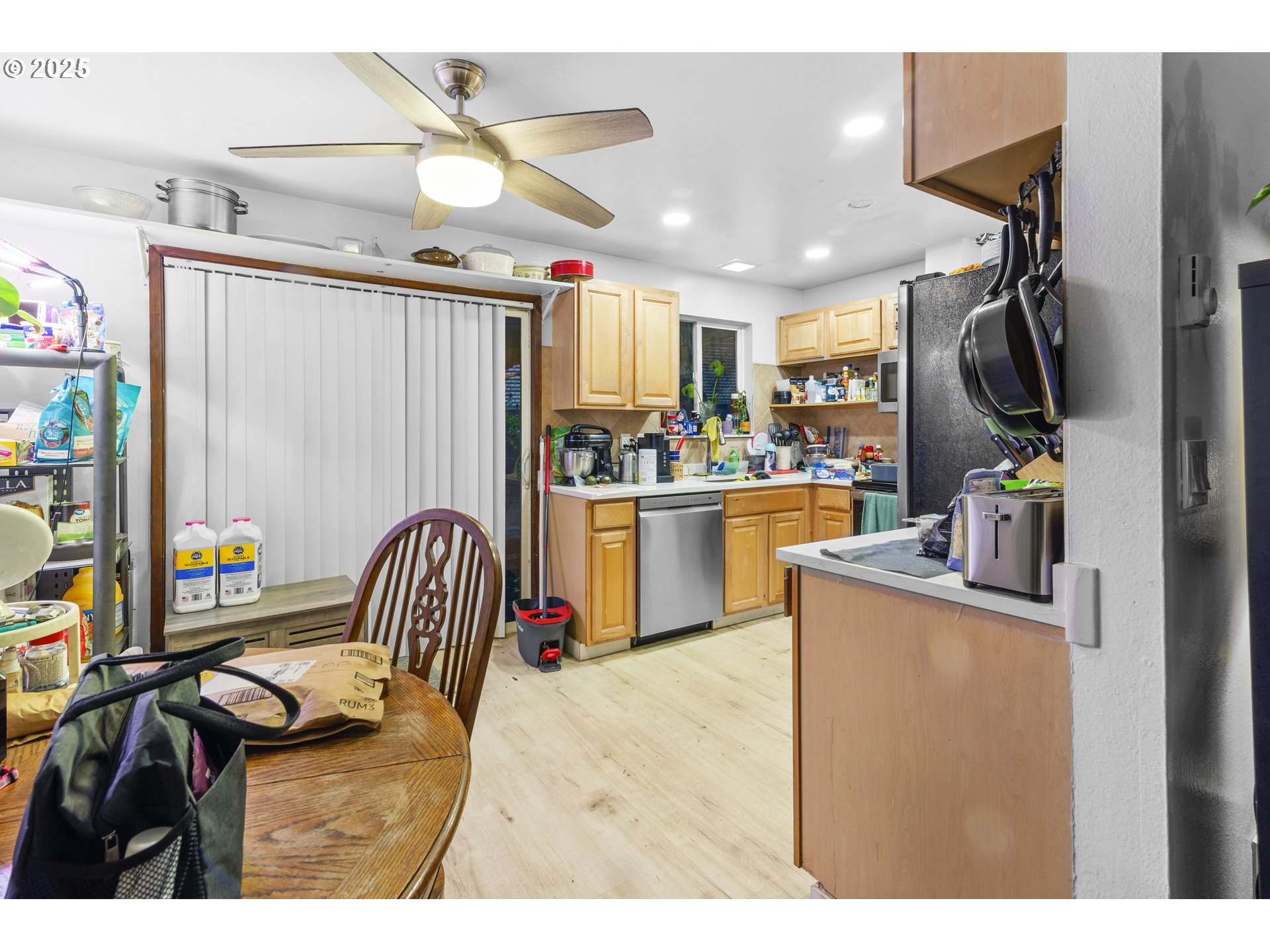 Portland, Oregon, 97230, United States, ,Residential,For Sale,1991258