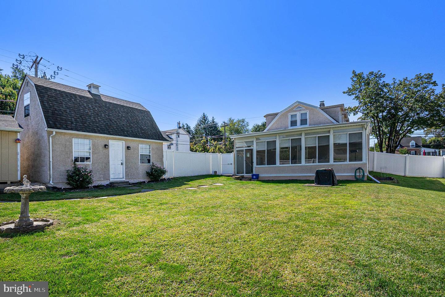 Lafayette Hill, Pennsylvania, 19444, United States, 5 Bedrooms Bedrooms, ,2 BathroomsBathrooms,Residential,For Sale,1999647