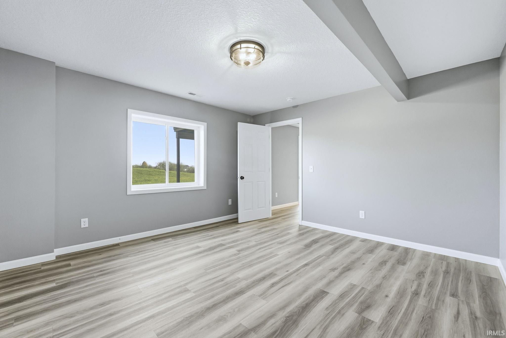 Churubusco, Indiana, 46723, United States, 3 Bedrooms Bedrooms, ,3 BathroomsBathrooms,Residential,For Sale,1987085