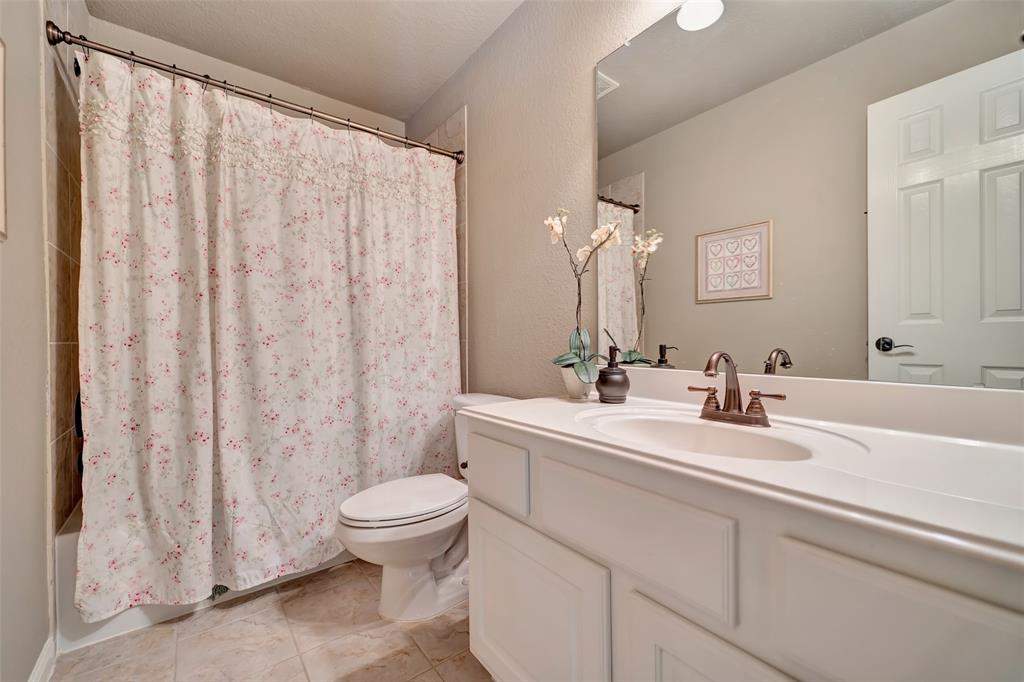 Katy, Texas, 77494, United States, 4 Bedrooms Bedrooms, ,4 BathroomsBathrooms,Residential,For Sale,1847102