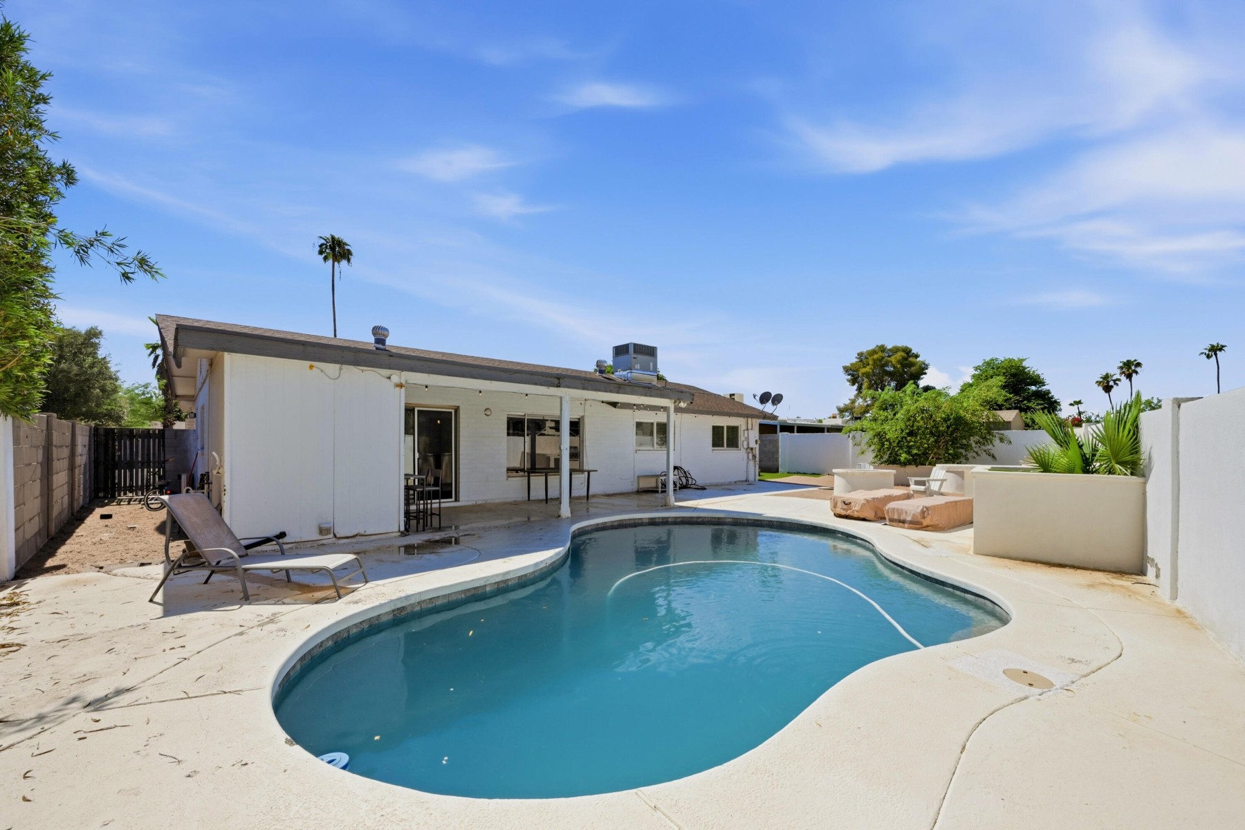  3040 E Dahlia Drive  Phoenix, AZ - 物件實景