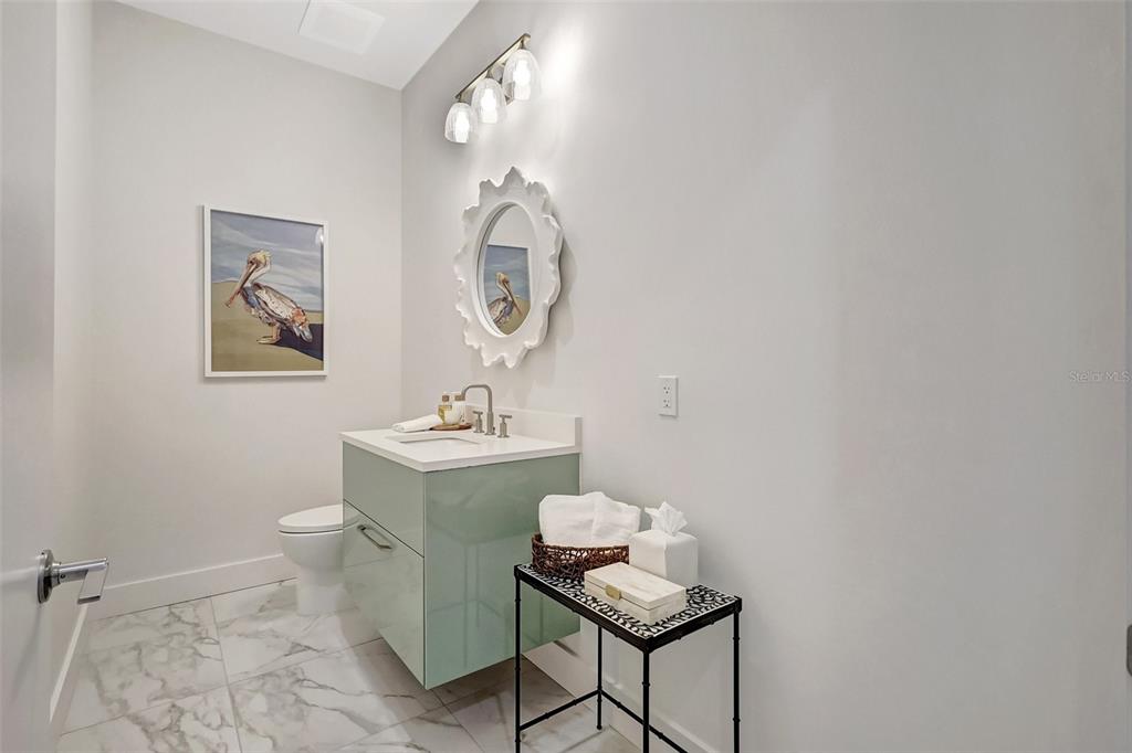 Sarasota, Florida, 34236, United States, 3 Bedrooms Bedrooms, ,4 BathroomsBathrooms,Residential,For Sale,1828539