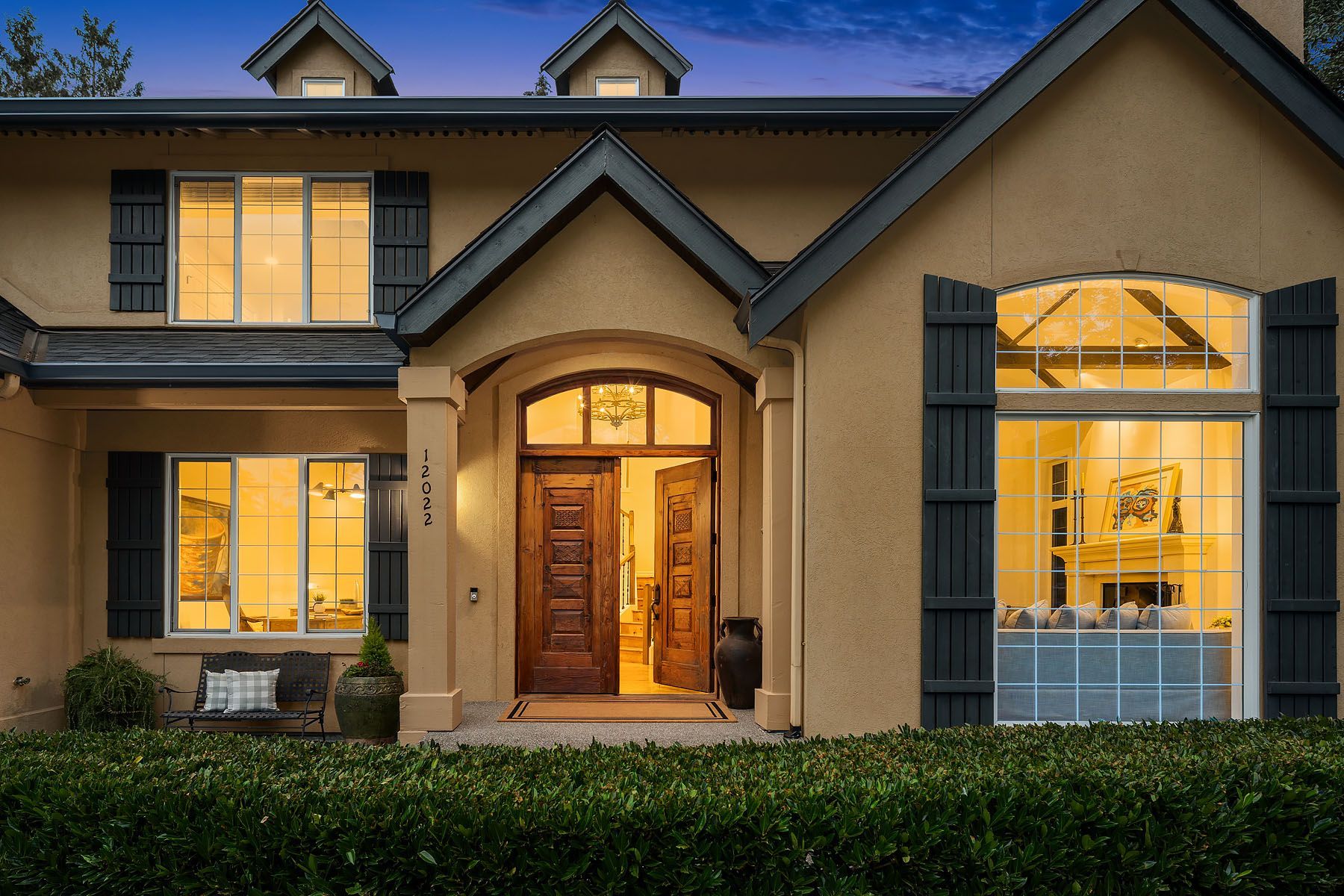  12022 NE 97th Street, Kirkland, WA 98033 - 物件實景