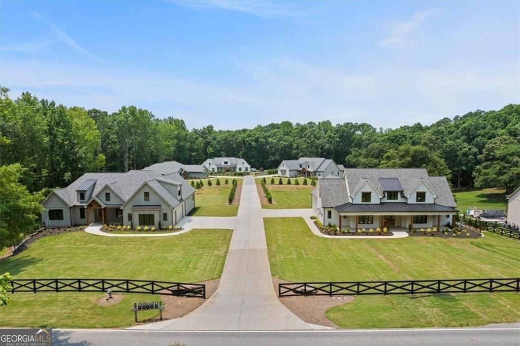 Gainesville, Georgia, 30506, United States, 5 Bedrooms Bedrooms, ,4 BathroomsBathrooms,Residential,For Sale,1909914