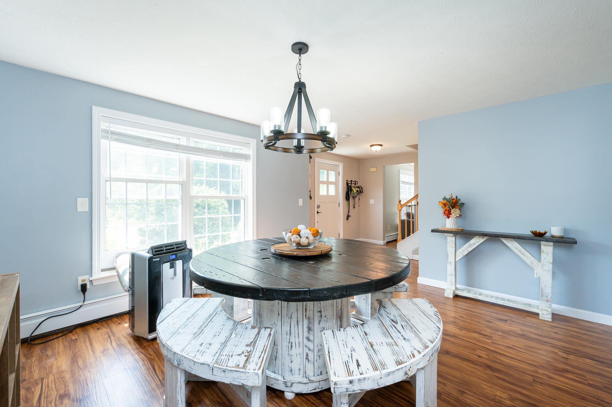 Hooksett, New Hampshire, 03106, United States, 3 Bedrooms Bedrooms, ,2 BathroomsBathrooms,Residential,For Sale,1941864