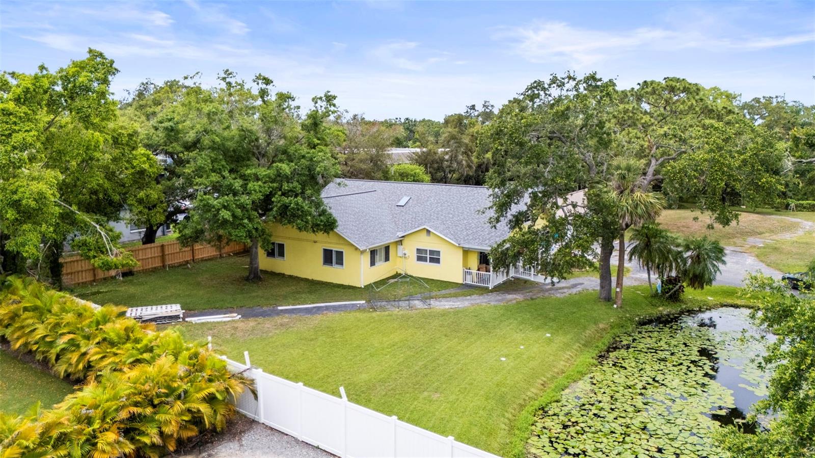 Clearwater, Florida, 33760, United States, 3 Bedrooms Bedrooms, ,2 BathroomsBathrooms,Residential,For Sale,1826177