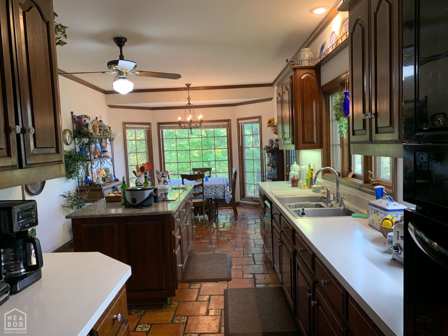 Wynne, Arkansas, 72396, United States, 4 Bedrooms Bedrooms, ,5 BathroomsBathrooms,Residential,For Sale,1979958