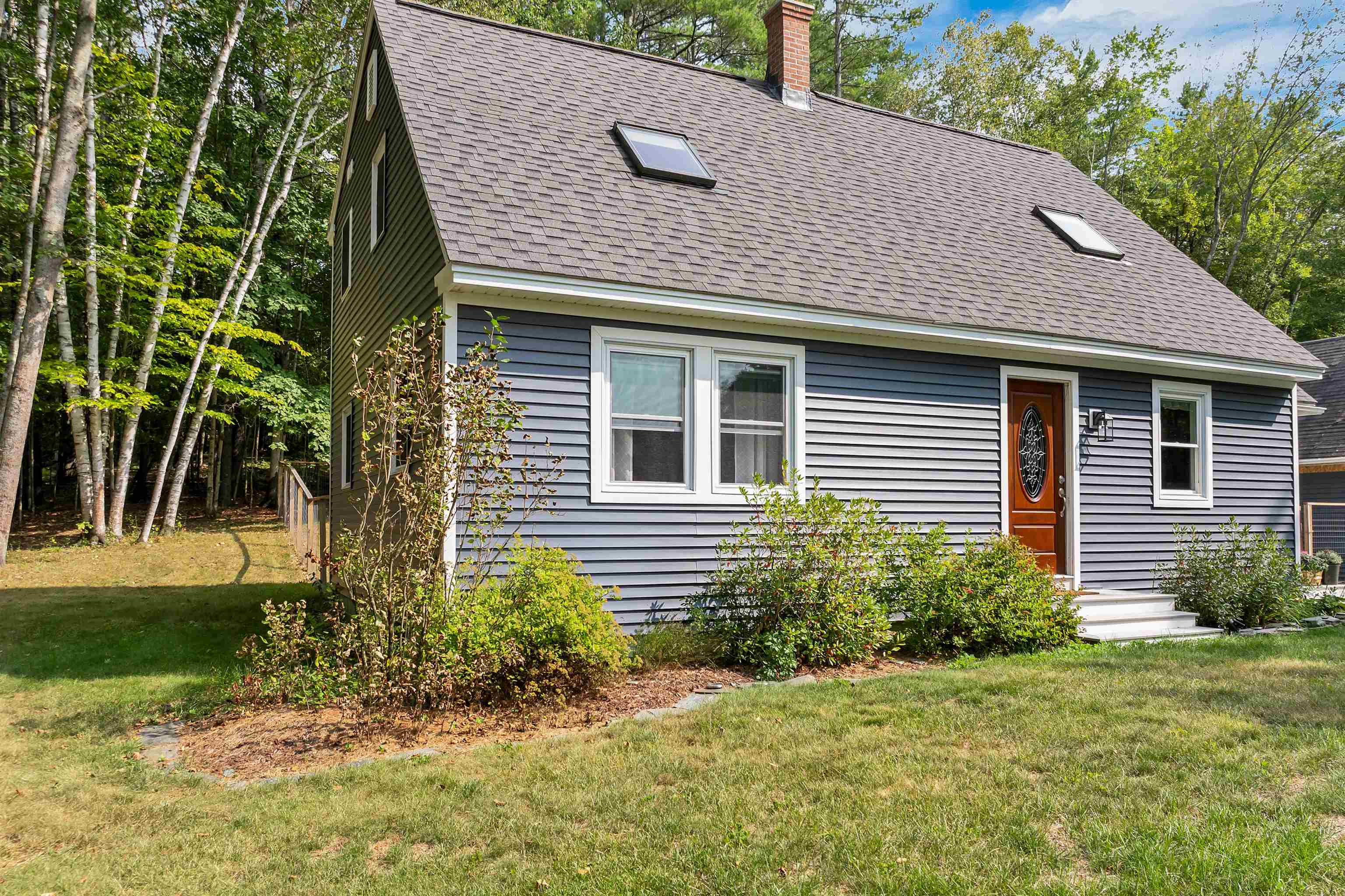 Enfield, New Hampshire, 03748, United States, 3 Bedrooms Bedrooms, ,2 BathroomsBathrooms,Residential,For Sale,1940095