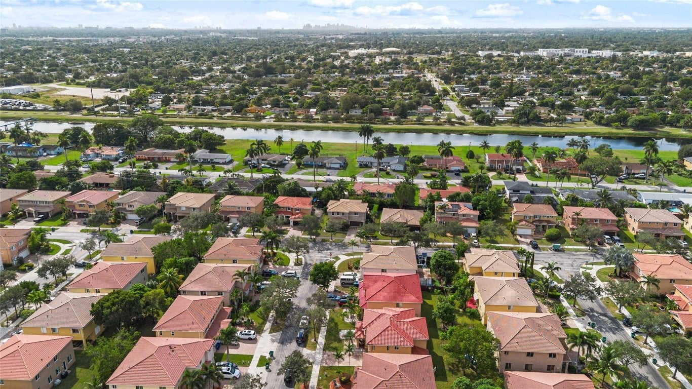 Miami Gardens, Florida, 33169, United States, 3 Bedrooms Bedrooms, ,3 BathroomsBathrooms,Residential,For Sale,1987100