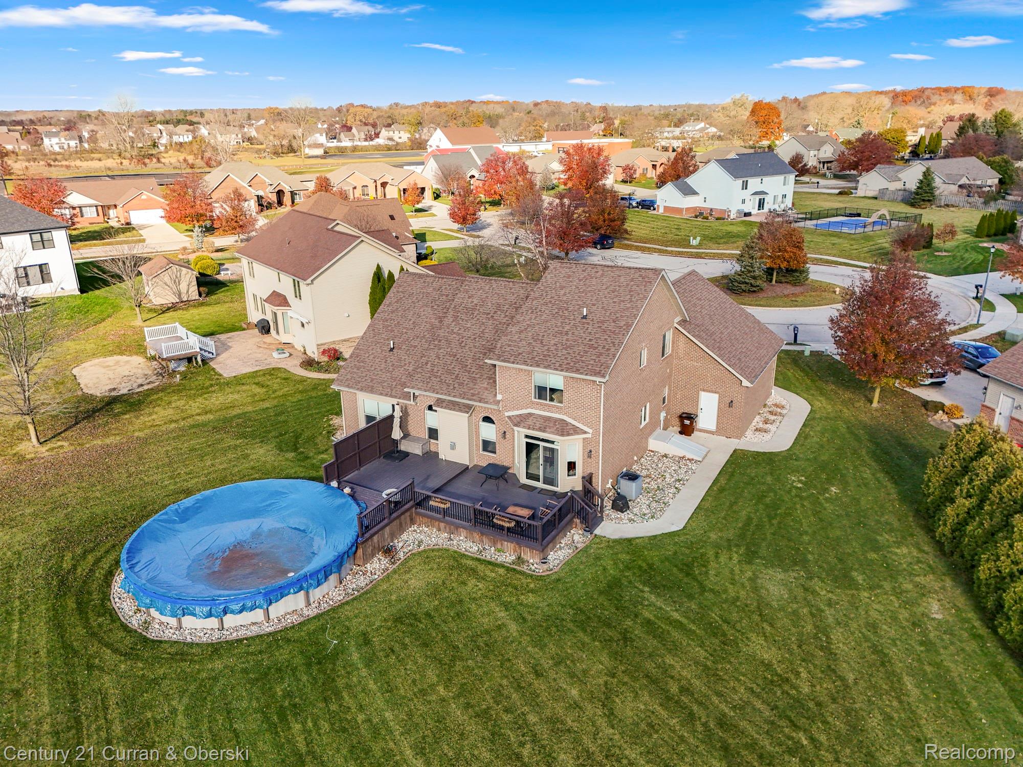 Monroe, Michigan, 48161, United States, 4 Bedrooms Bedrooms, ,3 BathroomsBathrooms,Residential,For Sale,2009653