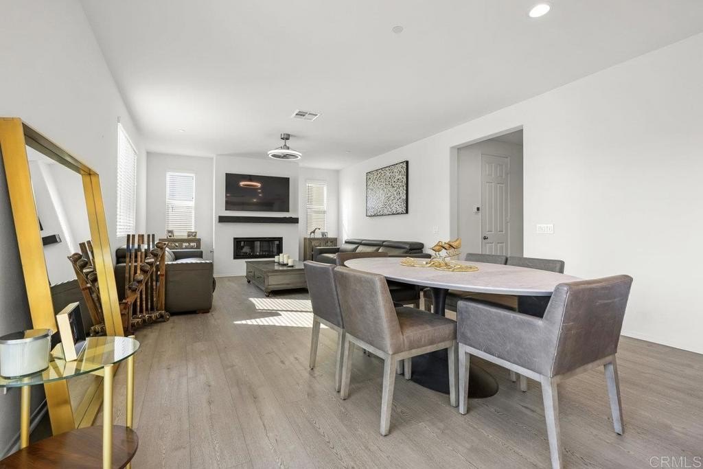 Valley Center, California, 92082, United States, 5 Bedrooms Bedrooms, ,4 BathroomsBathrooms,Residential,For Sale,1950839