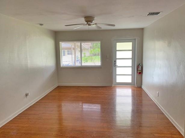 Oakland Park, Florida, 33334, United States, 4 Bedrooms Bedrooms, ,3 BathroomsBathrooms,Residential,For Sale,1976446