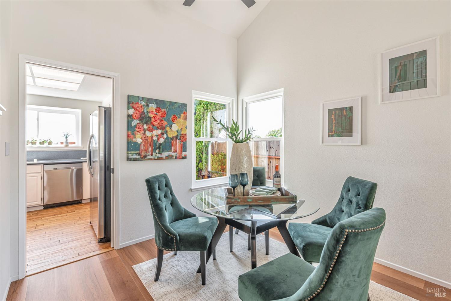Vallejo, California, 94589, United States, 4 Bedrooms Bedrooms, ,3 BathroomsBathrooms,Residential,For Sale,1934272