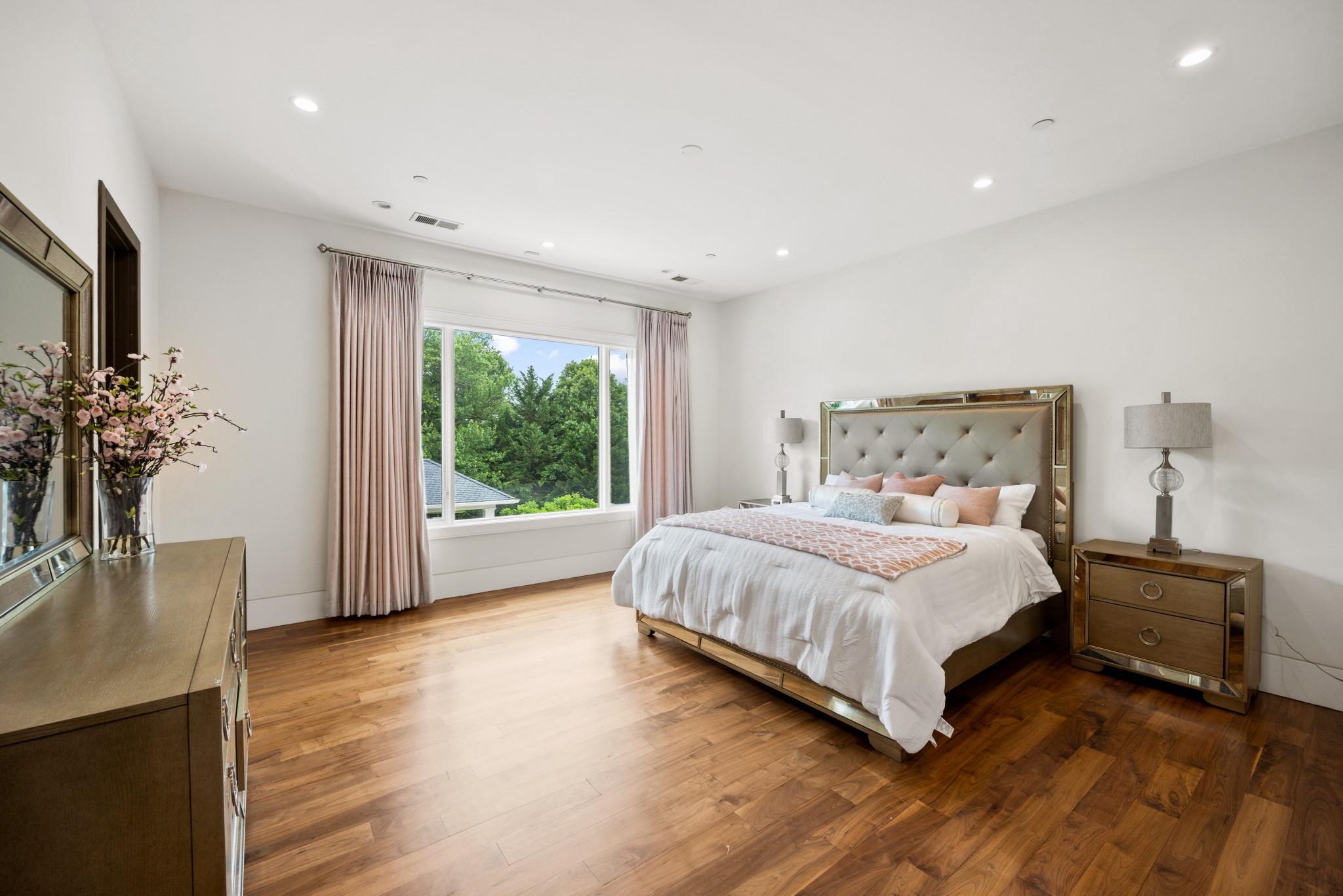  8880 Bradley Boulevard, Bethesda, MD, 20817 - 物件實景
