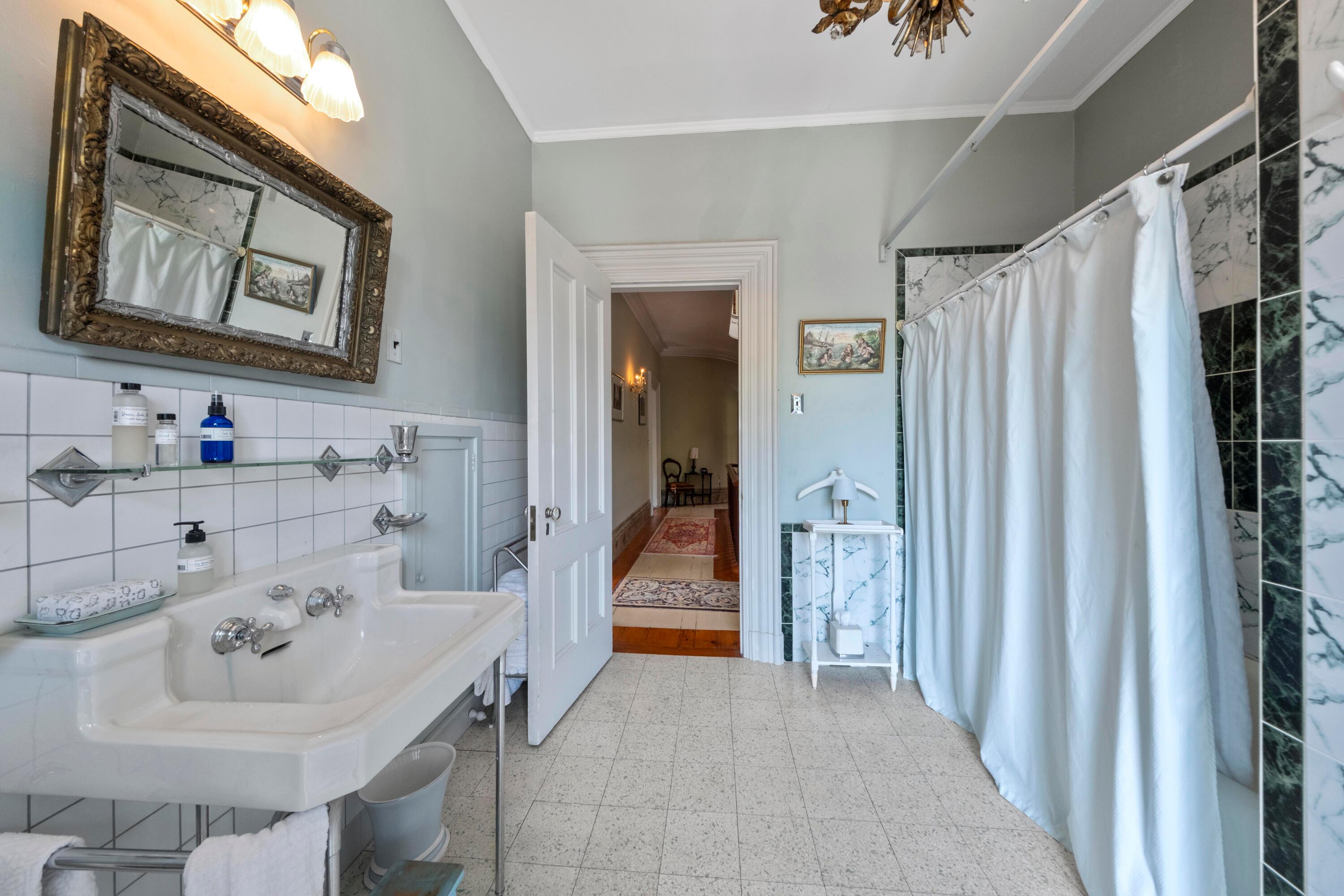  208 High Street - 物件實景