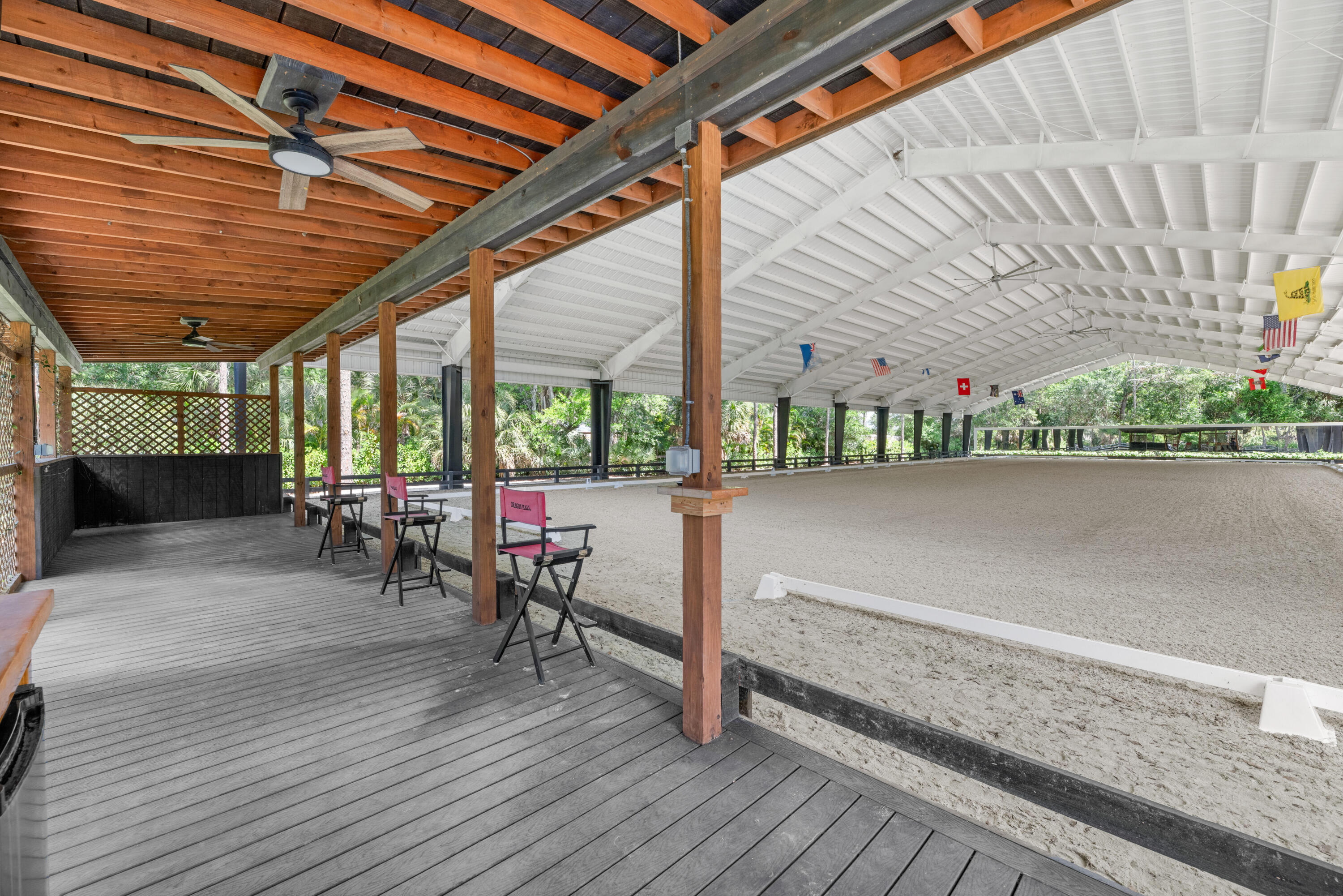  15161 Collecting Canal Road - 物件實景