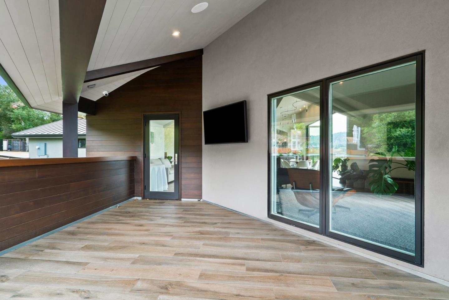 Los Gatos, California, 95030, United States, 5 Bedrooms Bedrooms, ,6 BathroomsBathrooms,Residential,For Sale,1997013