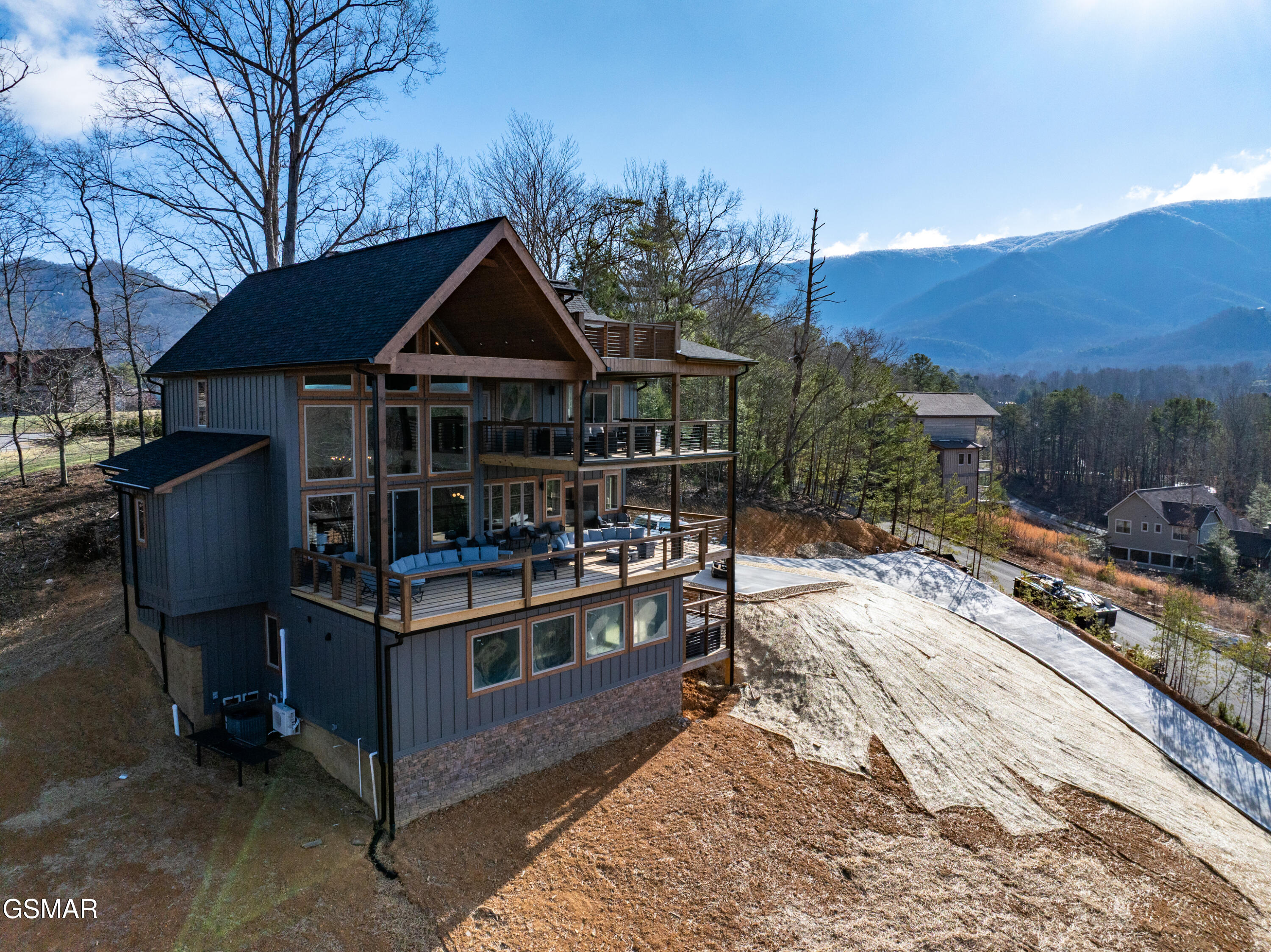 Sevierville, Tennessee, 37862, United States, 5 Bedrooms Bedrooms, ,7 BathroomsBathrooms,Residential,For Sale,2008149