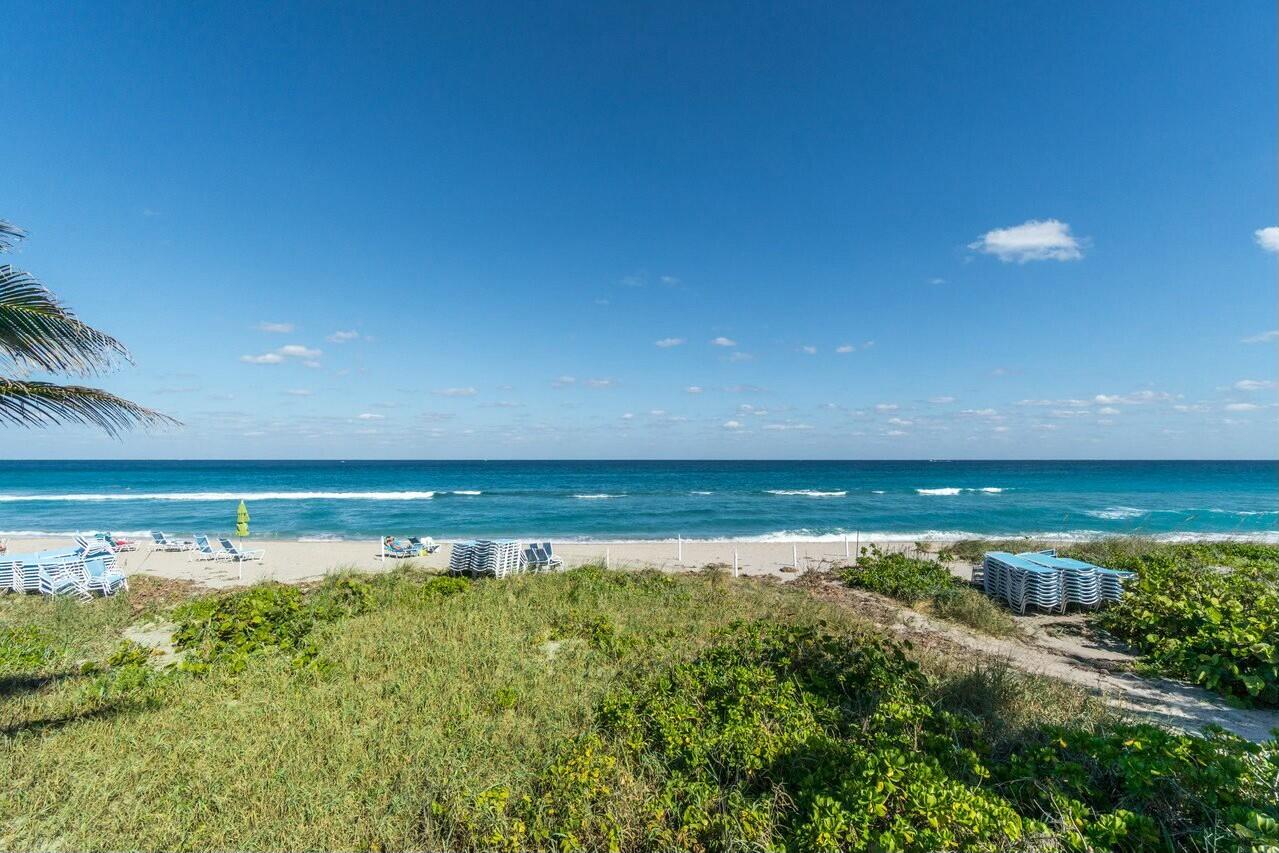 Highland Beach, Florida, 33487, United States, 2 Bedrooms Bedrooms, ,2 BathroomsBathrooms,Residential,For Sale,1882457