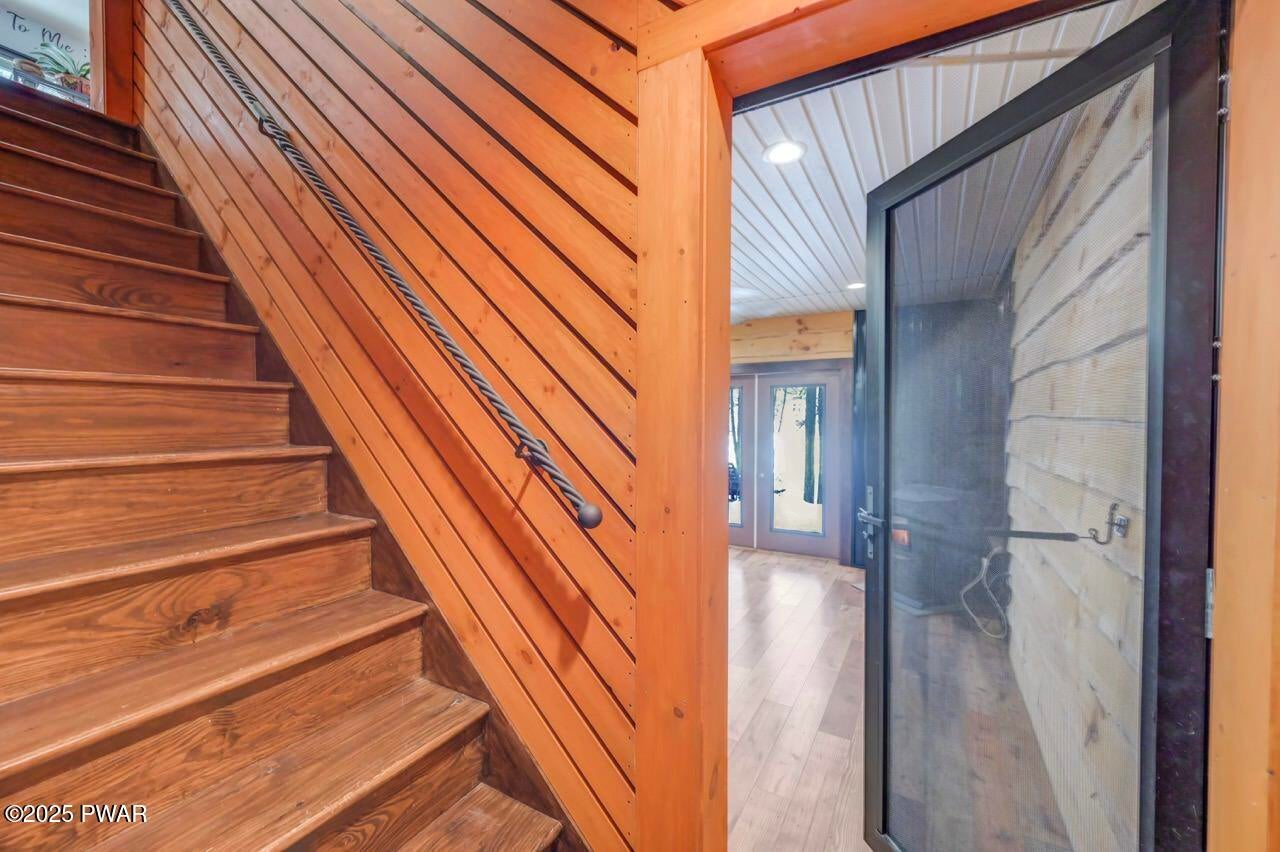 Dingmans Ferry, Pennsylvania, 18328, United States, 2 Bedrooms Bedrooms, ,1 BathroomBathrooms,Residential,For Sale,2006132