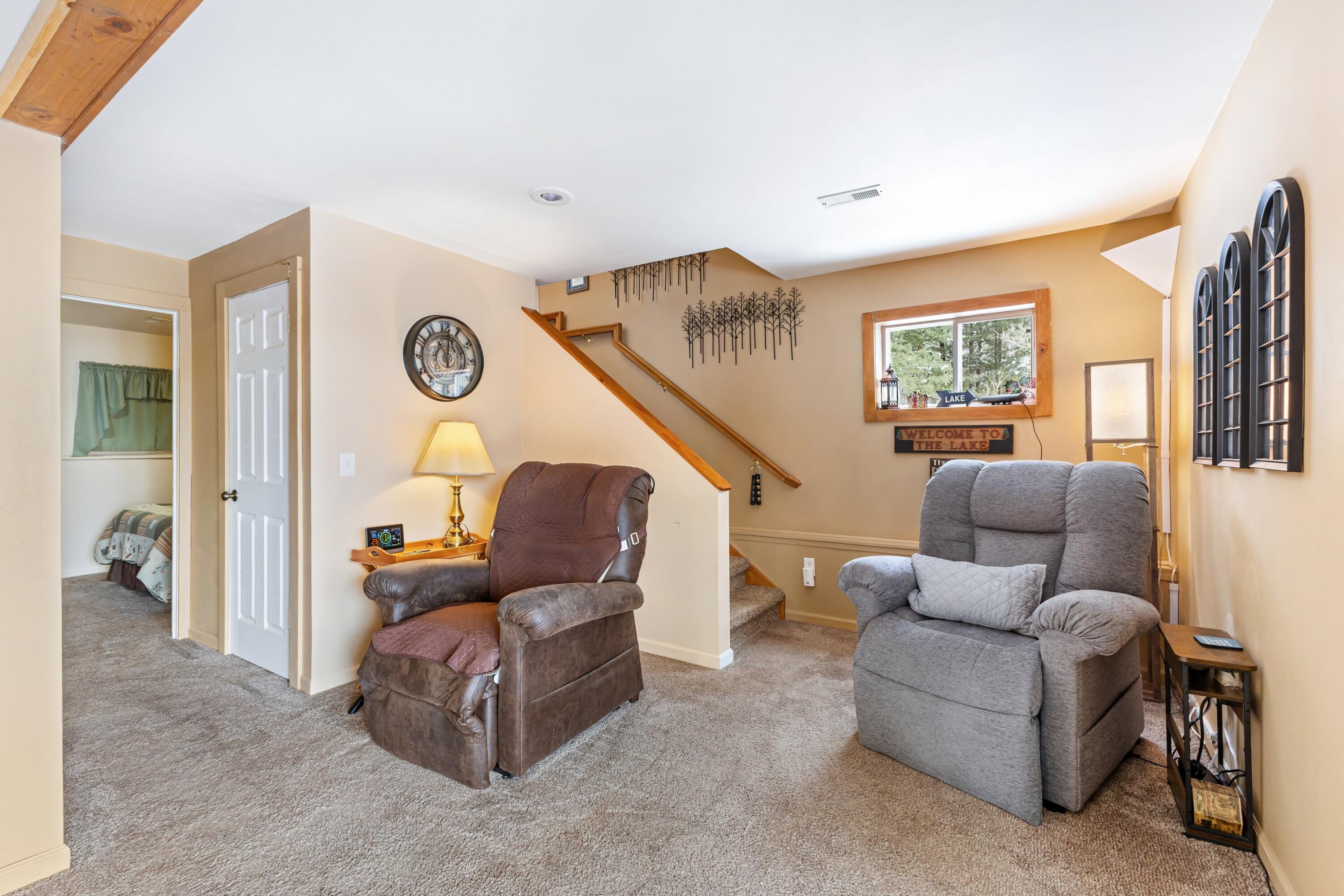 Springfield, Wisconsin, 53964, United States, 3 Bedrooms Bedrooms, ,2 BathroomsBathrooms,Residential,For Sale,2002978