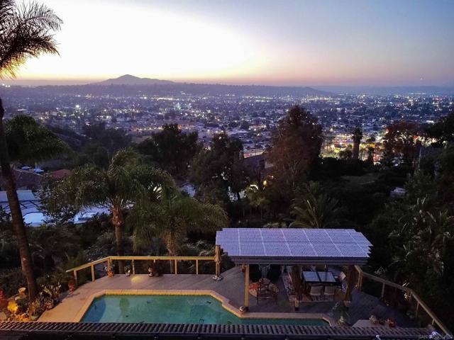 El Cajon, California, 92020, United States, 5 Bedrooms Bedrooms, ,4 BathroomsBathrooms,Residential,For Sale,1983564
