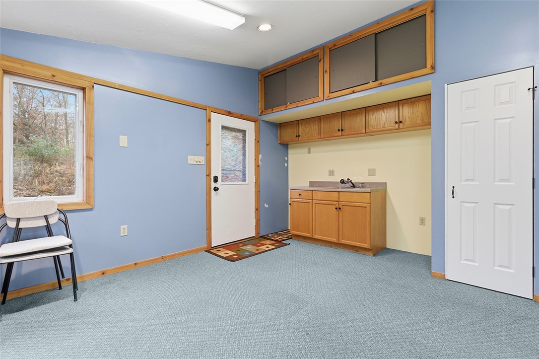 Robinson Twp, Pennsylvania, 15108, United States, 4 Bedrooms Bedrooms, ,5 BathroomsBathrooms,Residential,For Sale,1997080