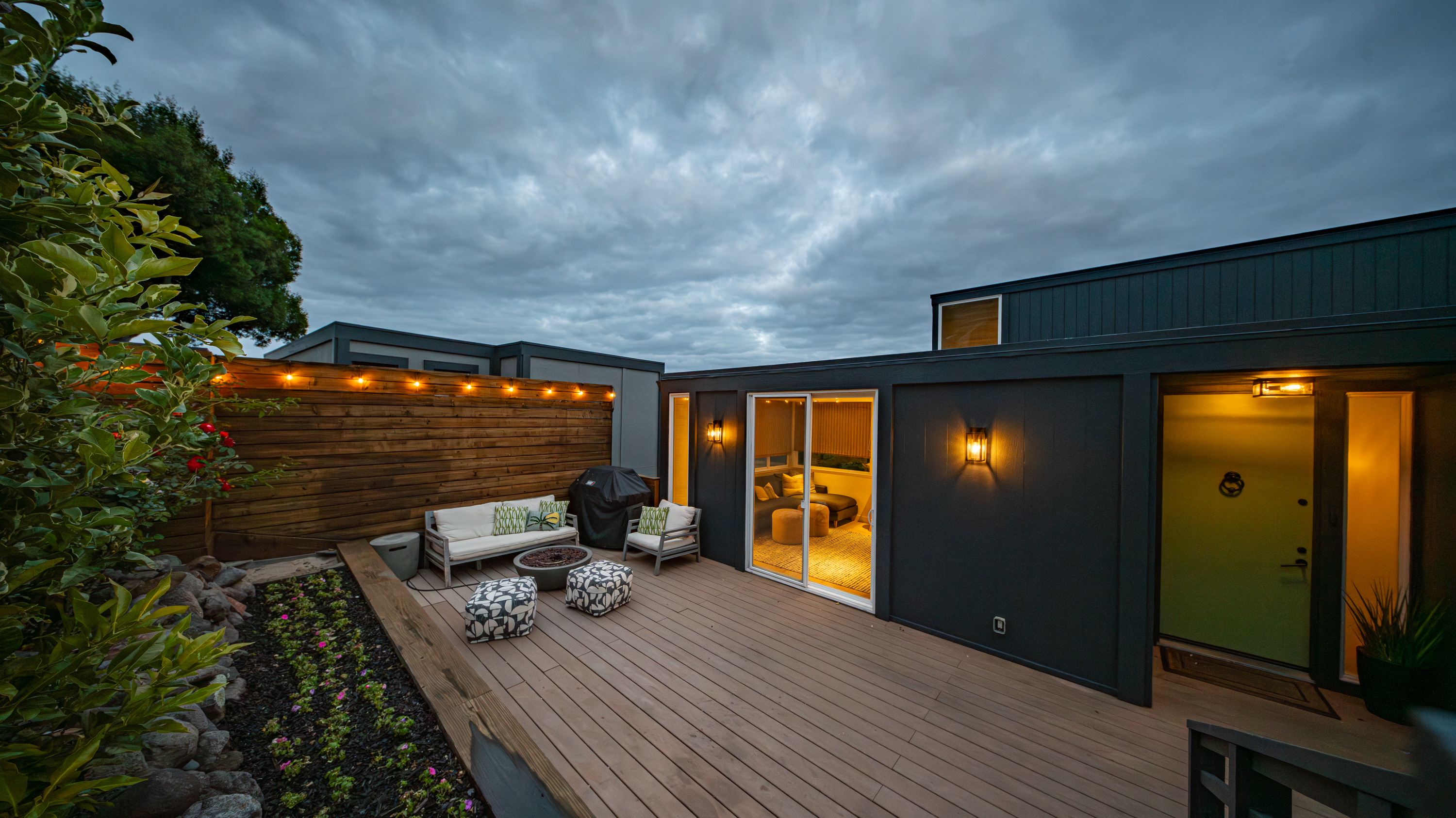  Contempary Hillside Living - 物件實景