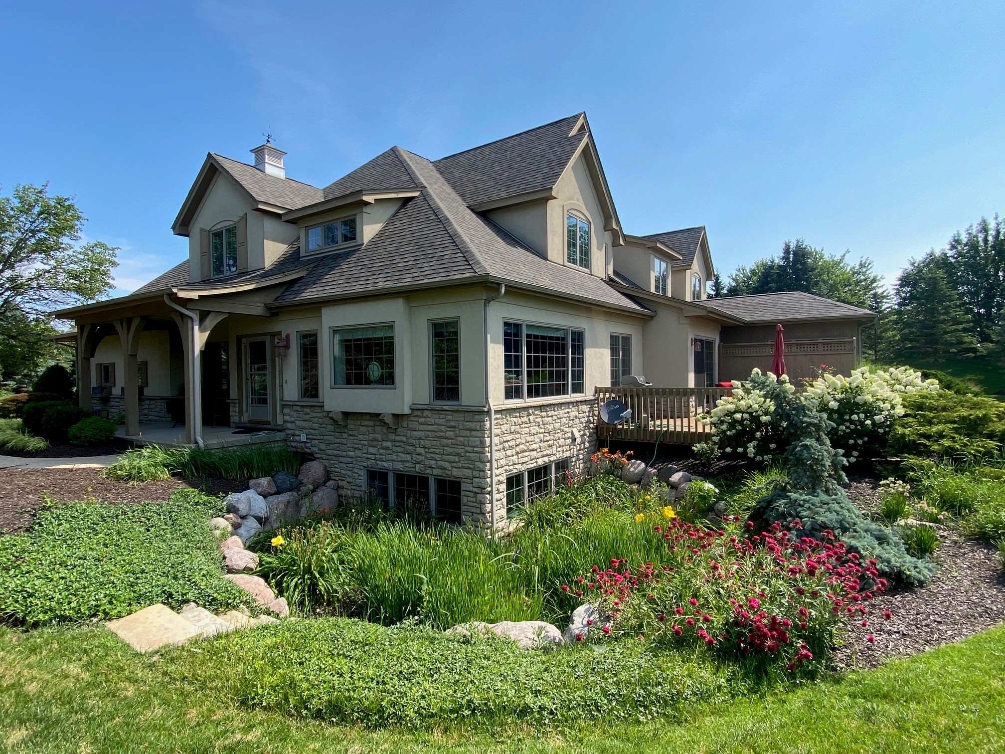 Chesterton, Indiana, 46304, United States, 3 Bedrooms Bedrooms, ,3 BathroomsBathrooms,Residential,For Sale,1924425
