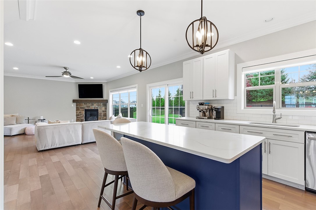 Collier Twp, Pennsylvania, 15205, United States, 4 Bedrooms Bedrooms, ,4 BathroomsBathrooms,Residential,For Sale,1994329