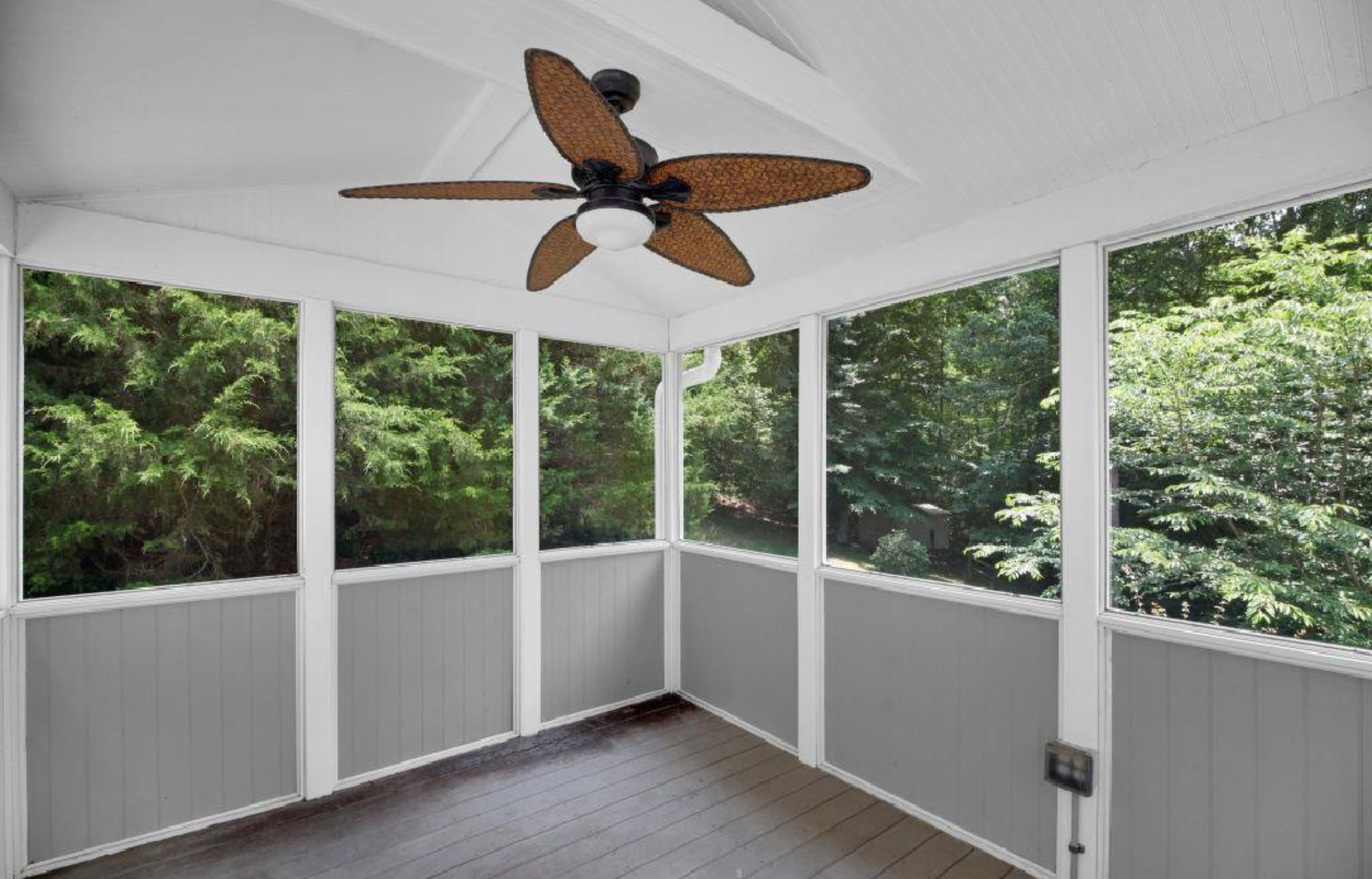 Williamsburg, Virginia, 23188, United States, 3 Bedrooms Bedrooms, ,3 BathroomsBathrooms,Residential,For Sale,1942664