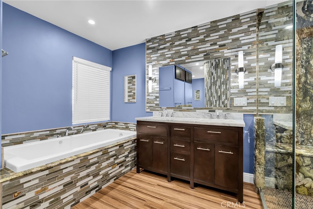 Jurupa Valley, California, 92509, United States, 3 Bedrooms Bedrooms, ,2 BathroomsBathrooms,Residential,For Sale,1939964