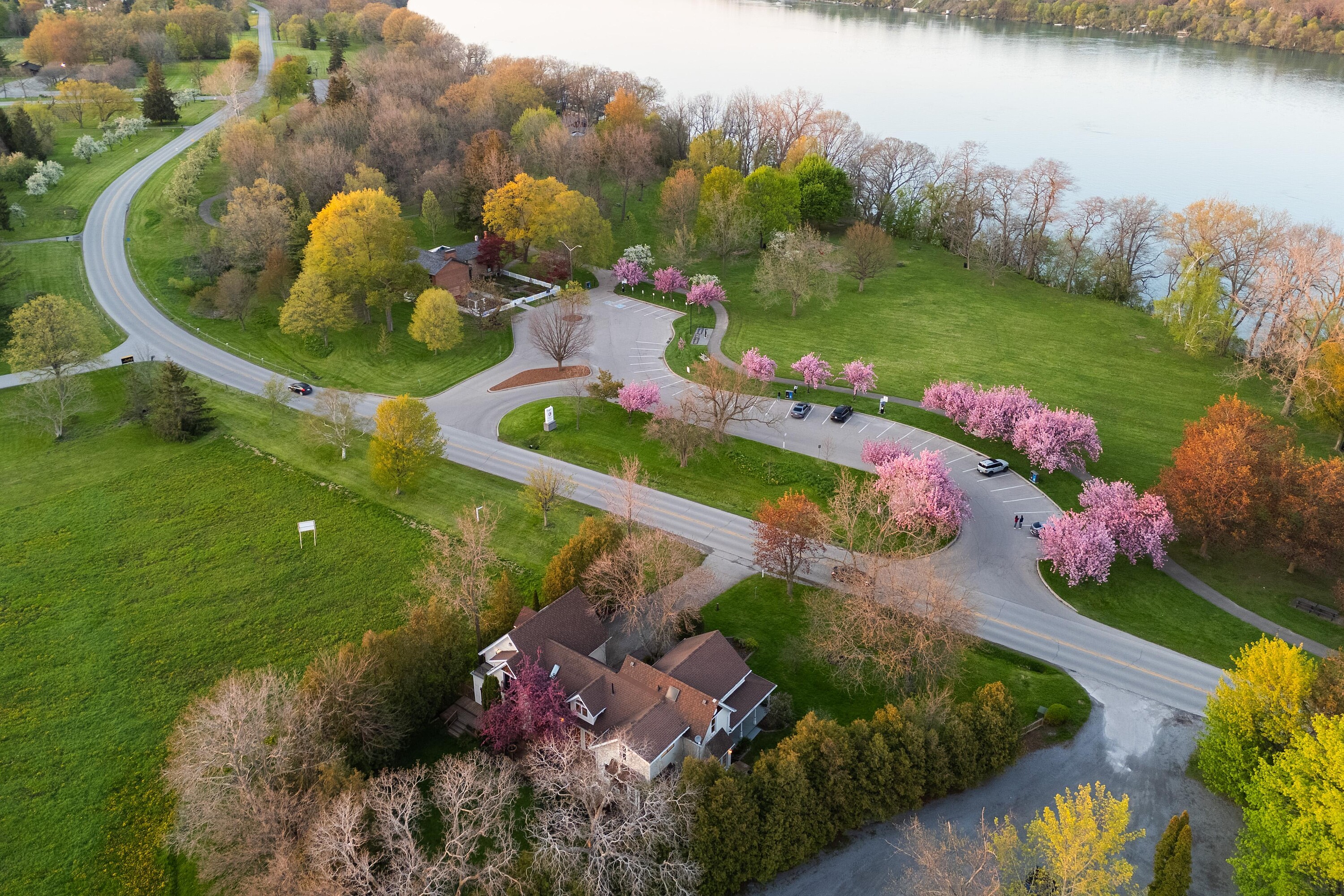  Prestigious Niagara Parkway - 物件實景