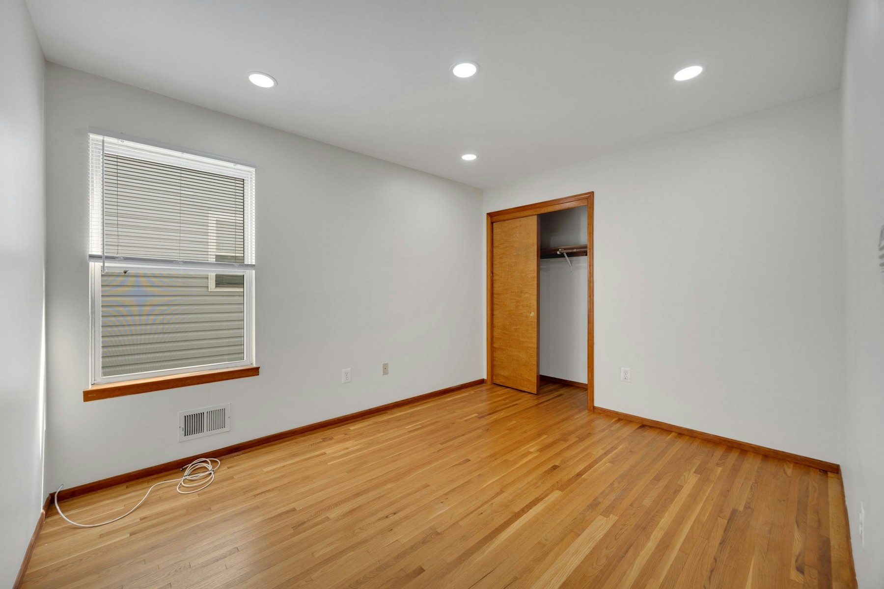  149 Hobart Avenue, Bayonne, NJ 07002 - 物件實景