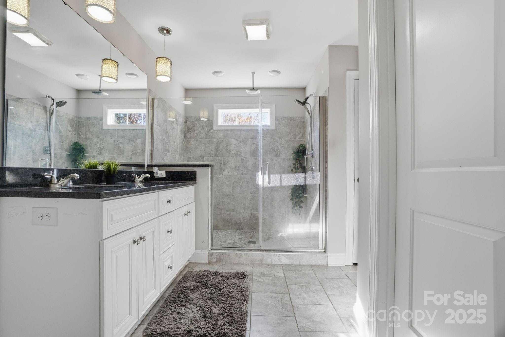 Kannapolis, North Carolina, 28081, United States, 4 Bedrooms Bedrooms, ,3 BathroomsBathrooms,Residential,For Sale,1996978