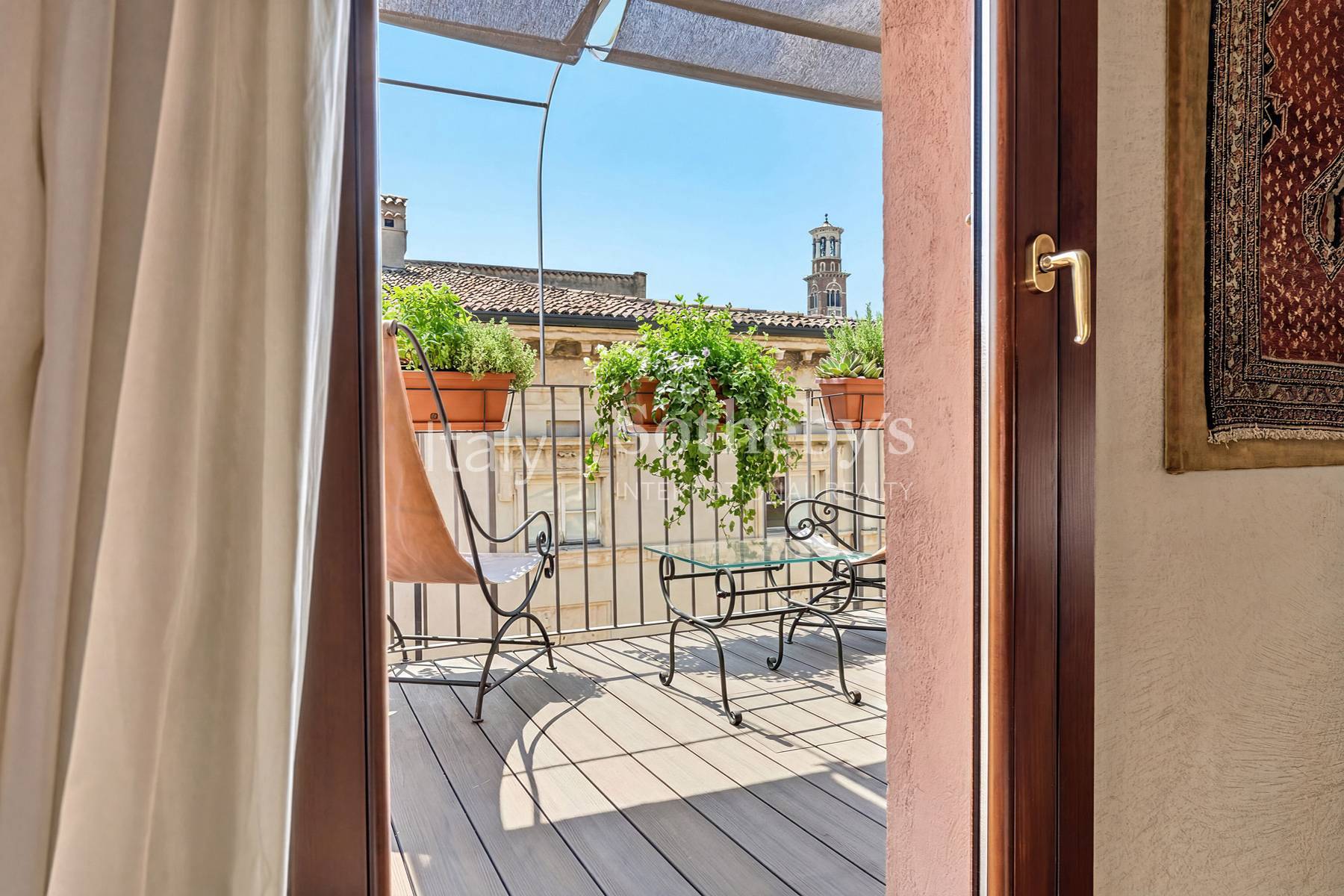  Prestigious Penthouse in a Historic Palazzo in the Heart of Verona - 物件實景