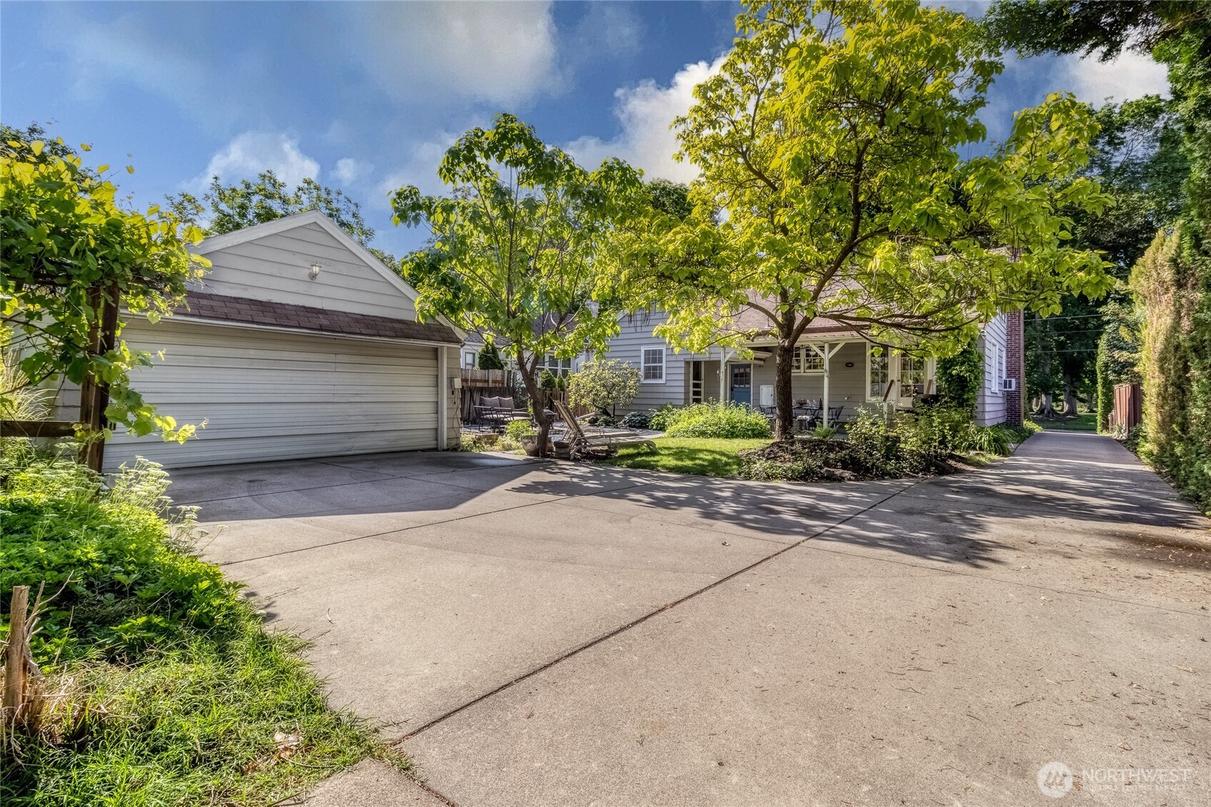 Walla Walla, Washington, 99362, United States, 4 Bedrooms Bedrooms, ,2 BathroomsBathrooms,Residential,For Sale,1868266