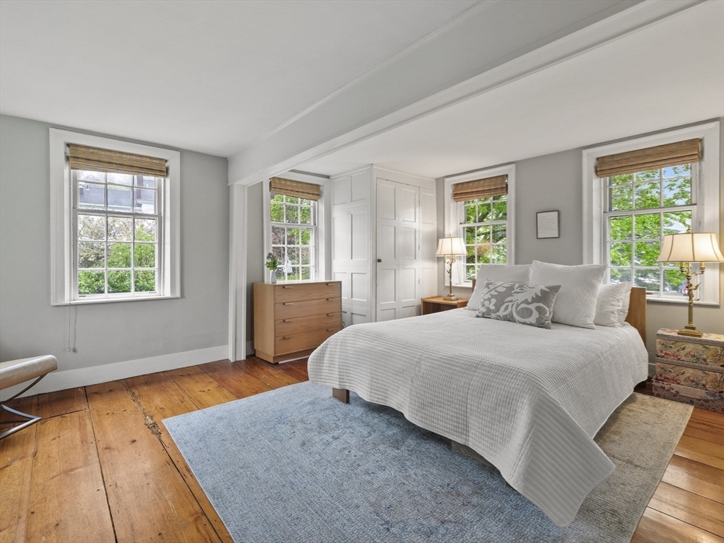 Carlisle, Massachusetts, 01741, United States, 3 Bedrooms Bedrooms, ,4 BathroomsBathrooms,Residential,For Sale,1804776