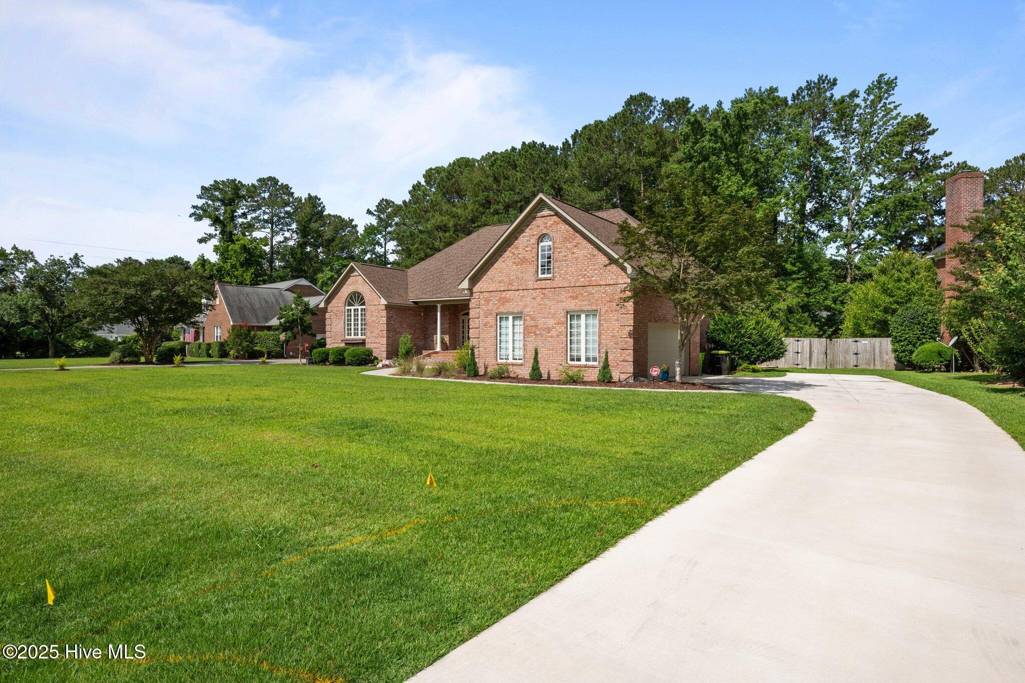 Trent Woods, North Carolina, 28562, United States, 3 Bedrooms Bedrooms, ,3 BathroomsBathrooms,Residential,For Sale,1857731