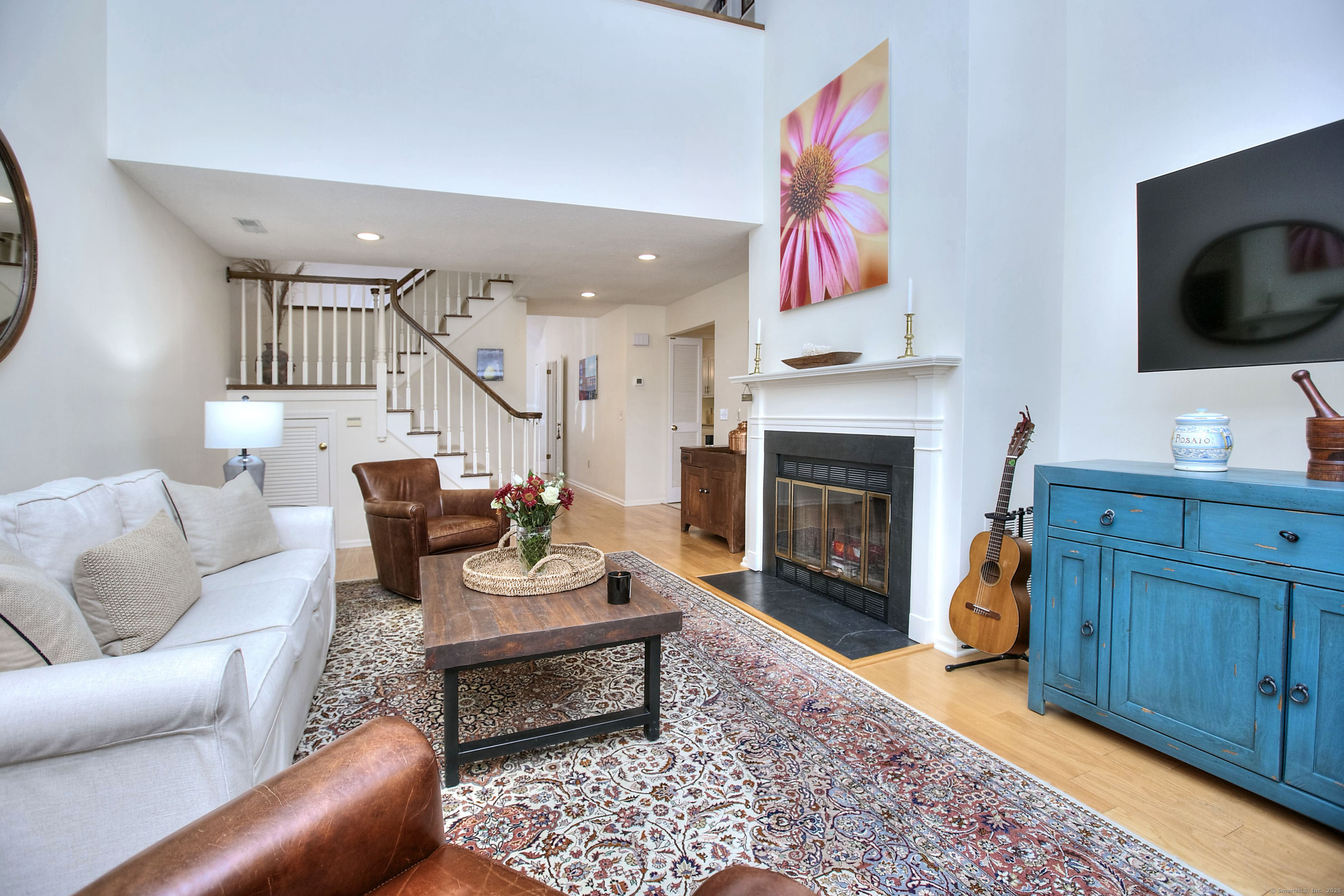 Westport, Connecticut, 06880, United States, 2 Bedrooms Bedrooms, ,3 BathroomsBathrooms,Residential,For Sale,1988257